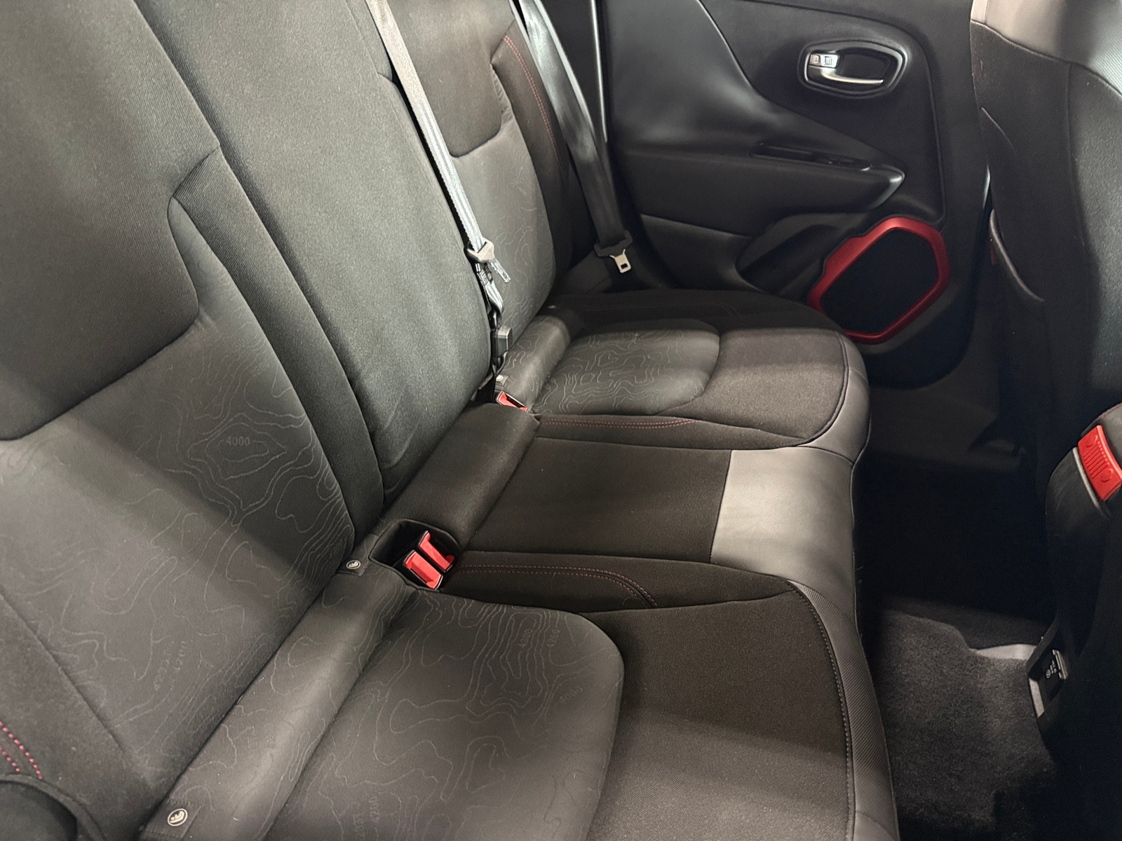 Thumbnail: 2015 Jeep Renegade - 6