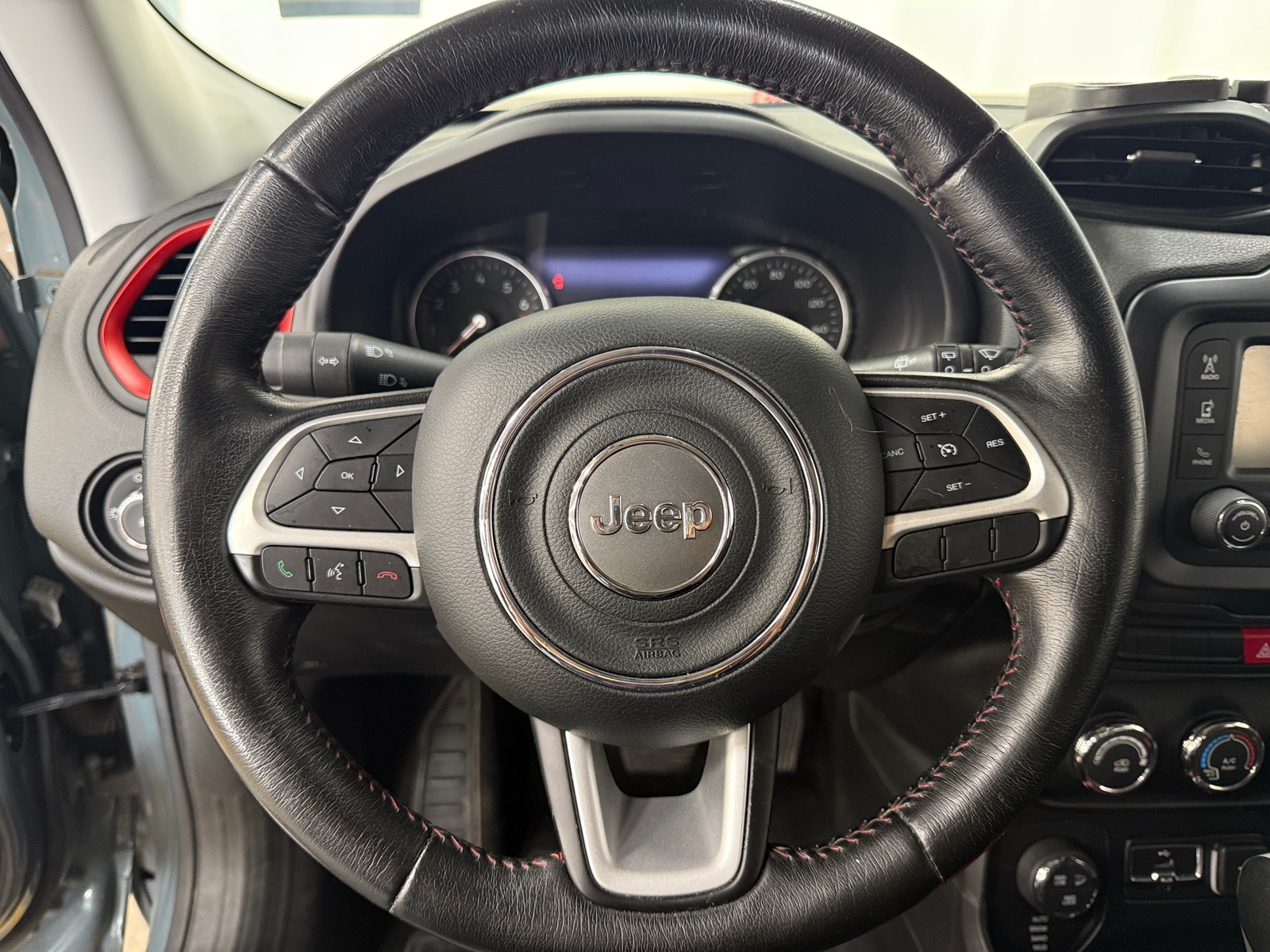 Thumbnail: 2015 Jeep Renegade - 5