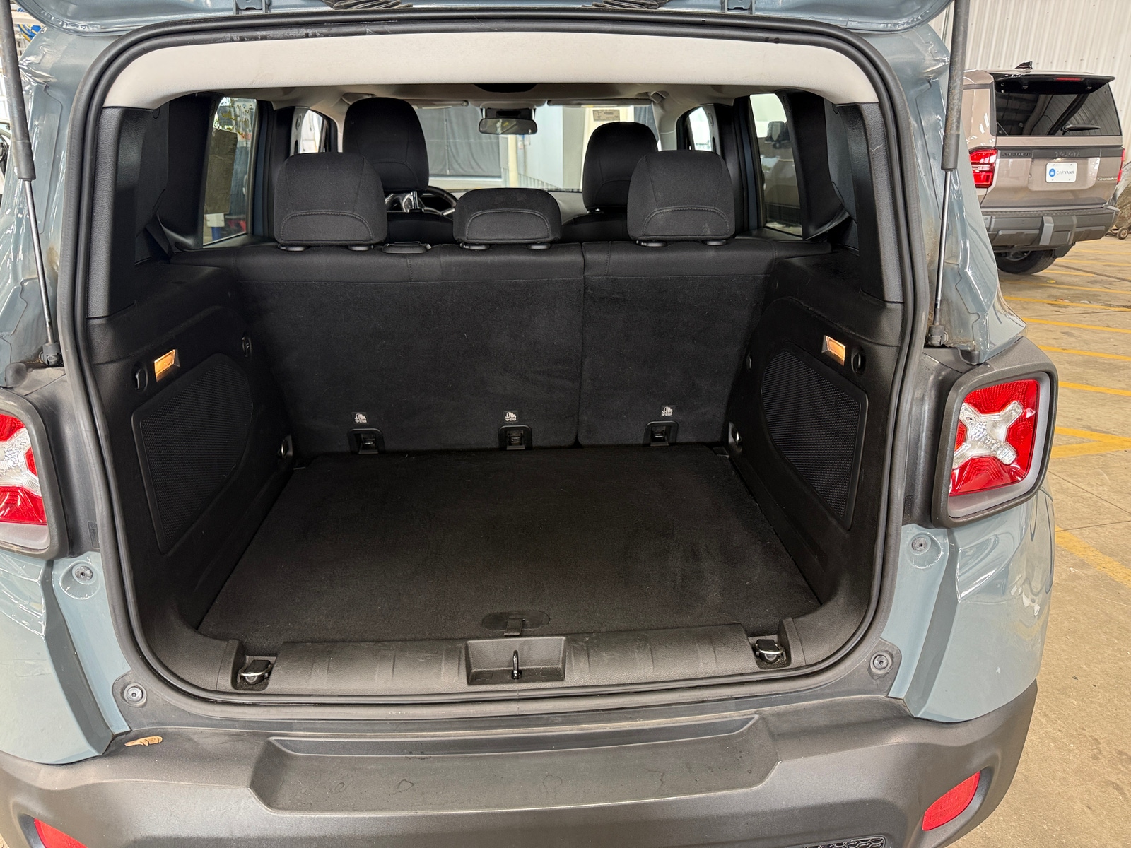 Thumbnail: 2015 Jeep Renegade - 7