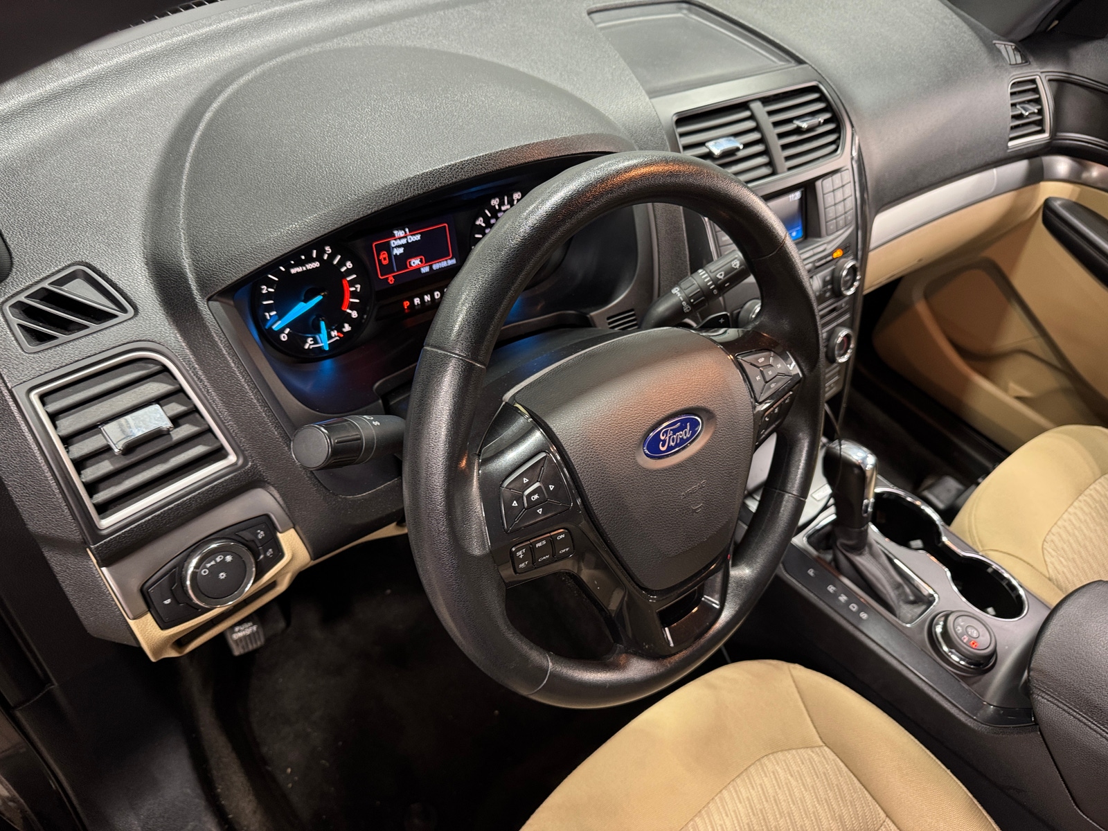 Thumbnail: 2017 Ford Explorer - 3