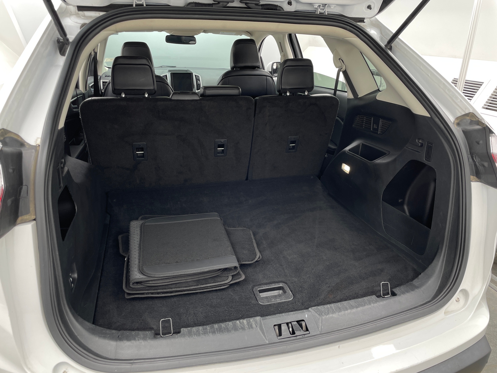 Thumbnail: 2024 Ford Edge - 6