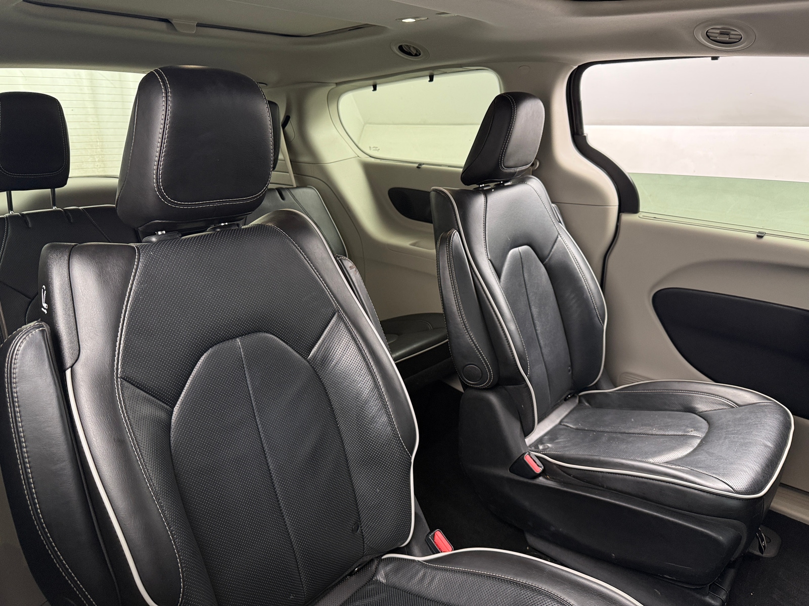Thumbnail: 2021 Chrysler Pacifica - 5