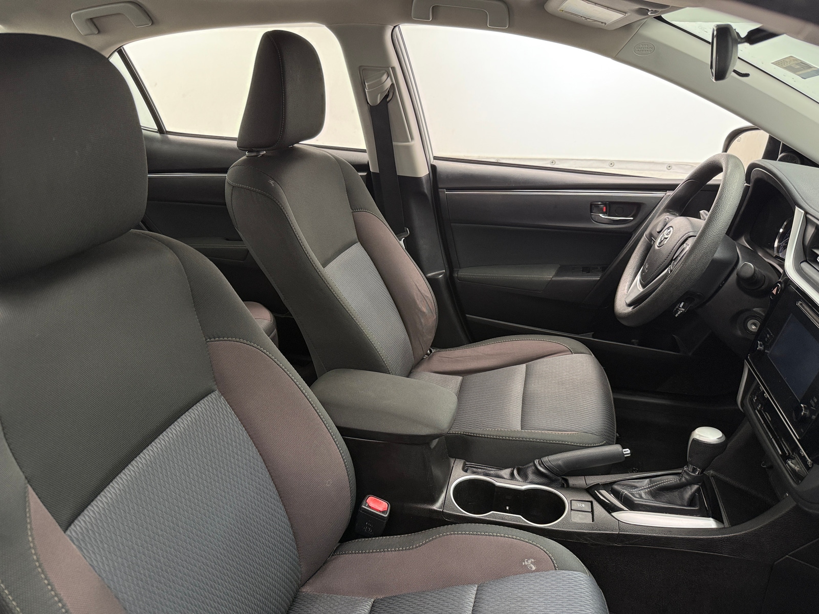 Thumbnail: 2017 Toyota Corolla - 2