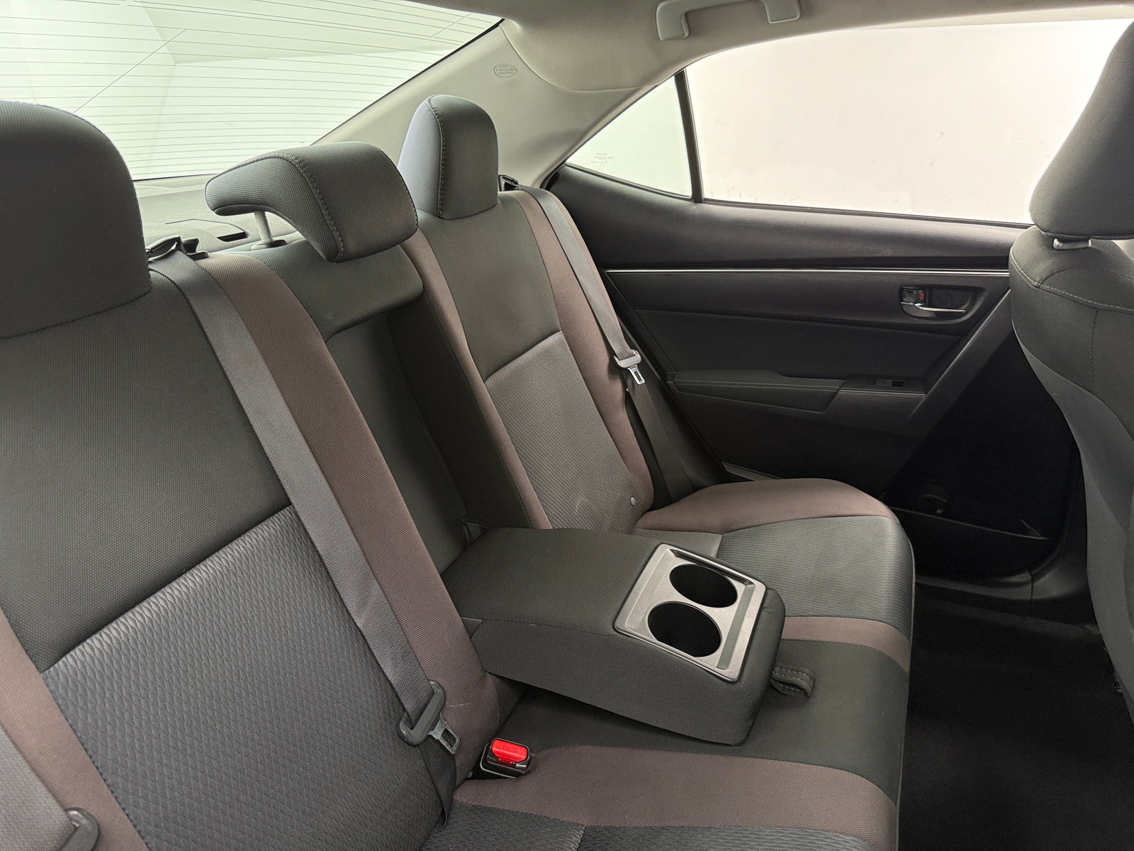 Thumbnail: 2017 Toyota Corolla - 6