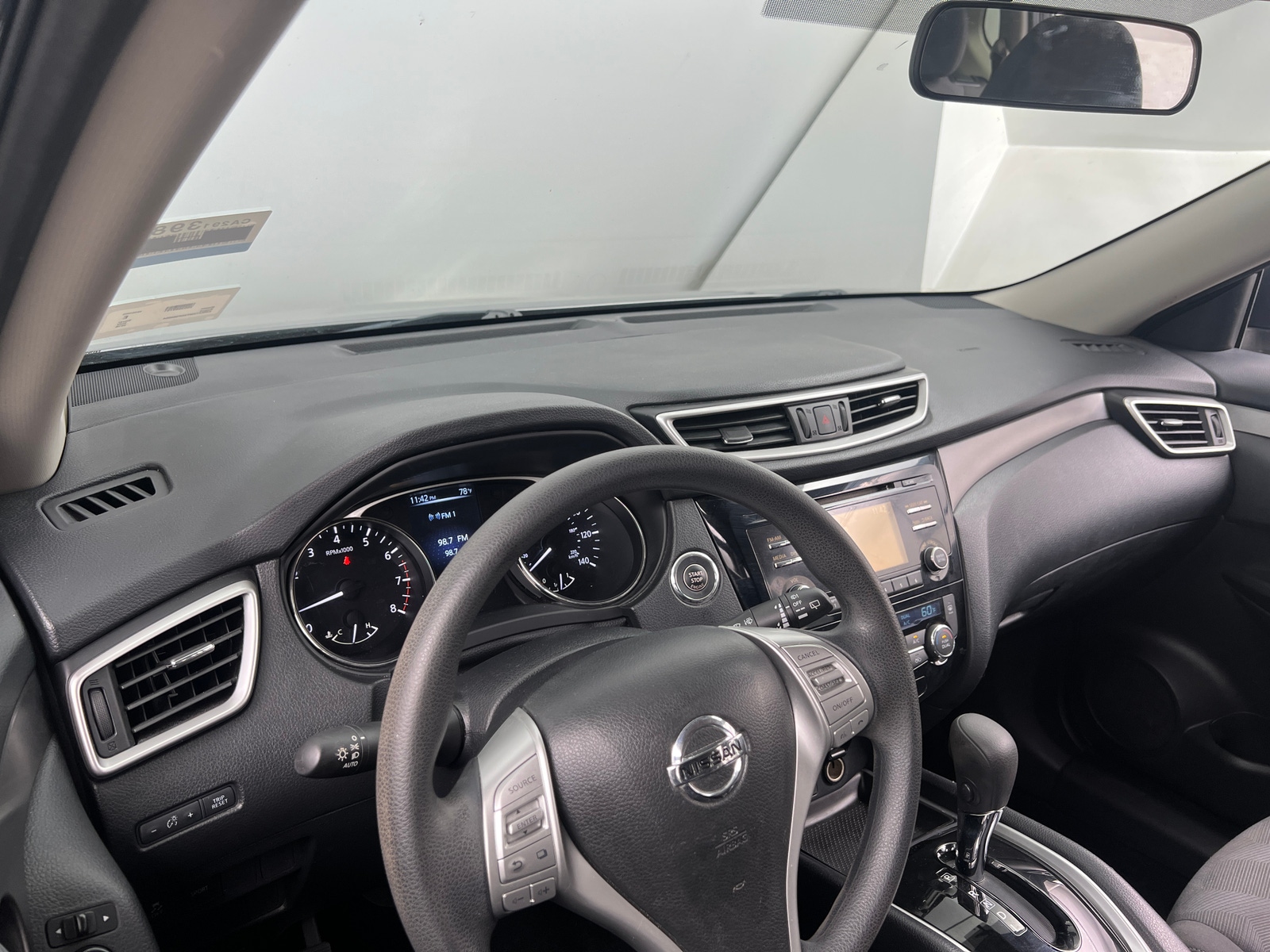 Thumbnail: 2016 Nissan Rogue - 3
