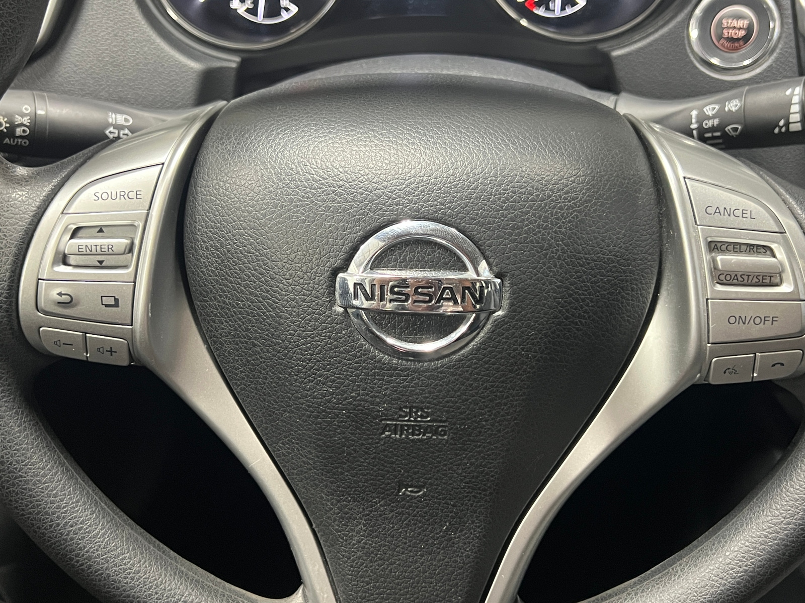 Thumbnail: 2016 Nissan Rogue - 5