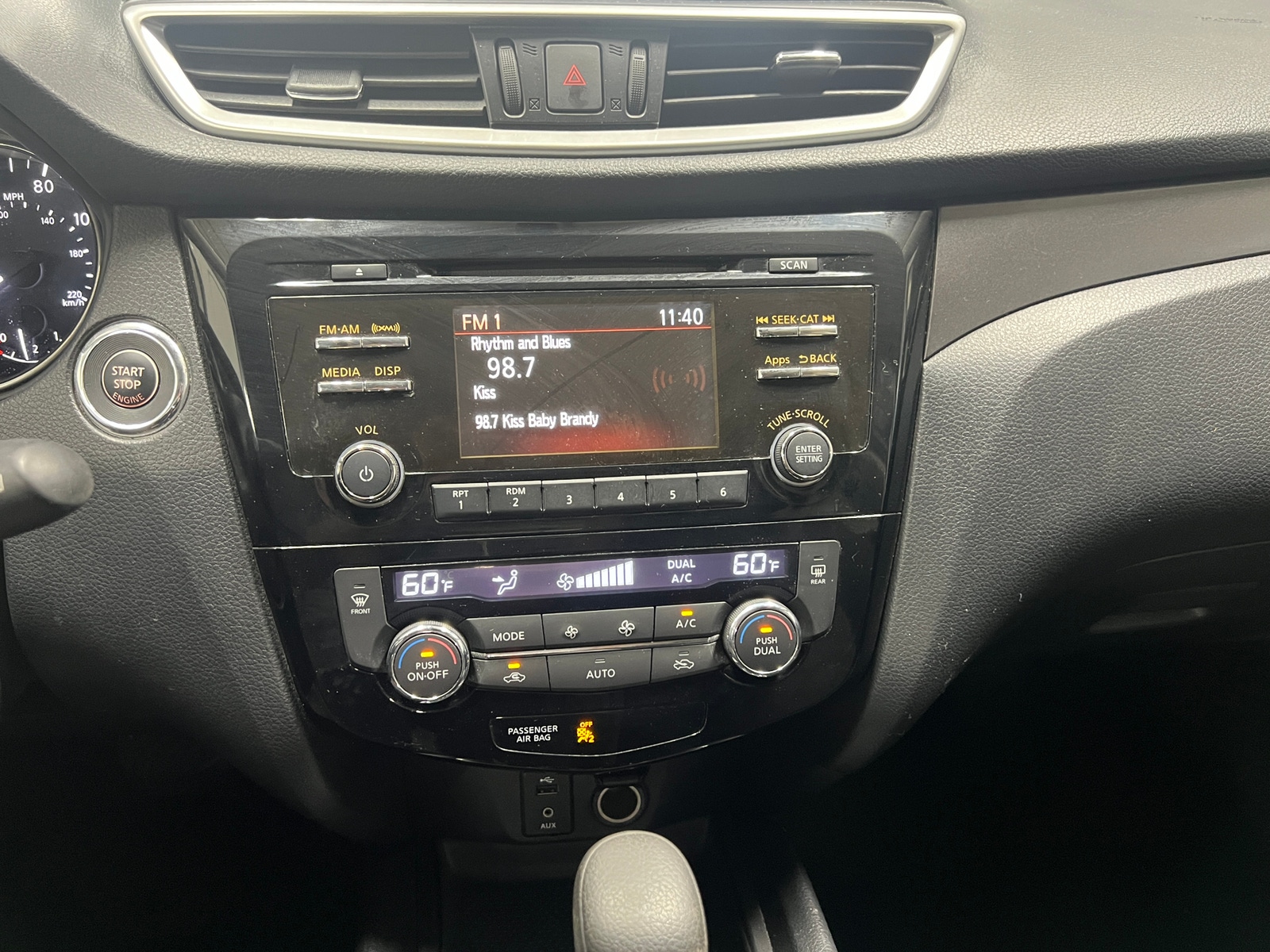 Thumbnail: 2016 Nissan Rogue - 4