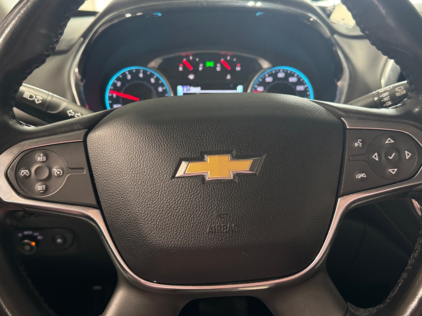 Thumbnail: 2019 Chevrolet Traverse - 4