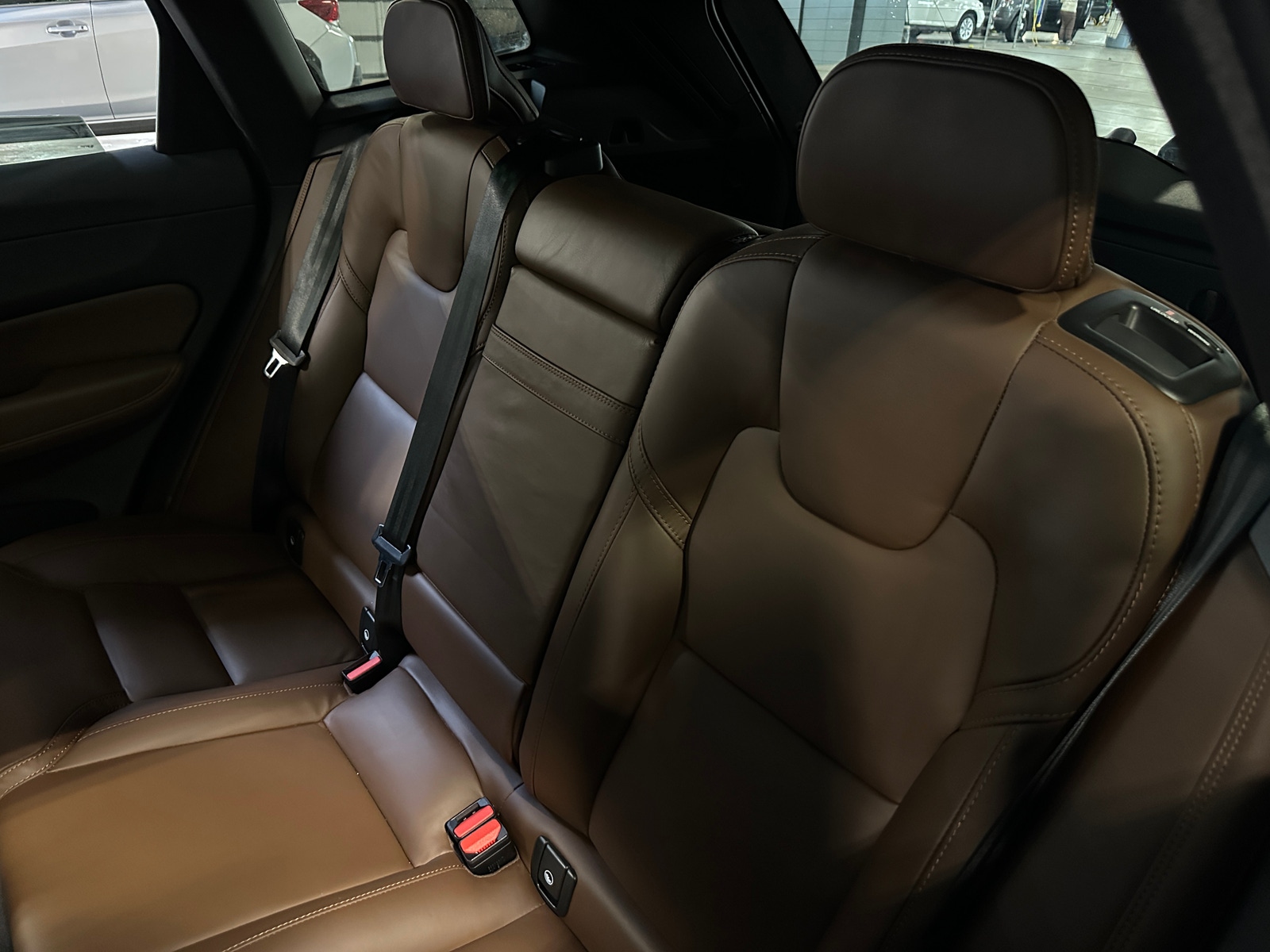 Thumbnail: 2022 Volvo XC60 - 5