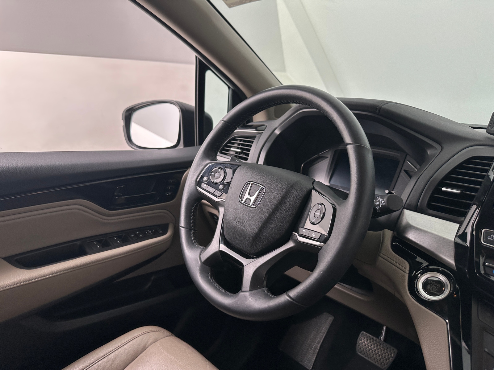 Thumbnail: 2023 Honda Odyssey - 4