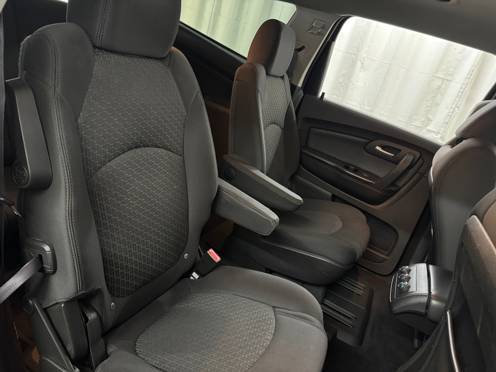 Thumbnail: 2012 Chevrolet Traverse - 5
