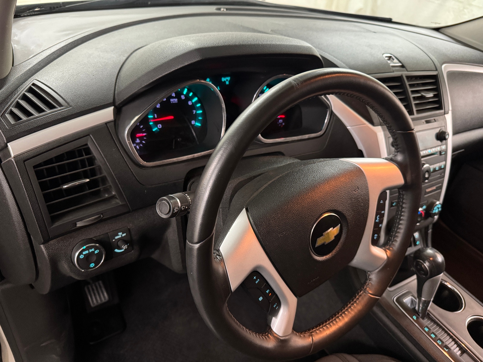 Thumbnail: 2012 Chevrolet Traverse - 3