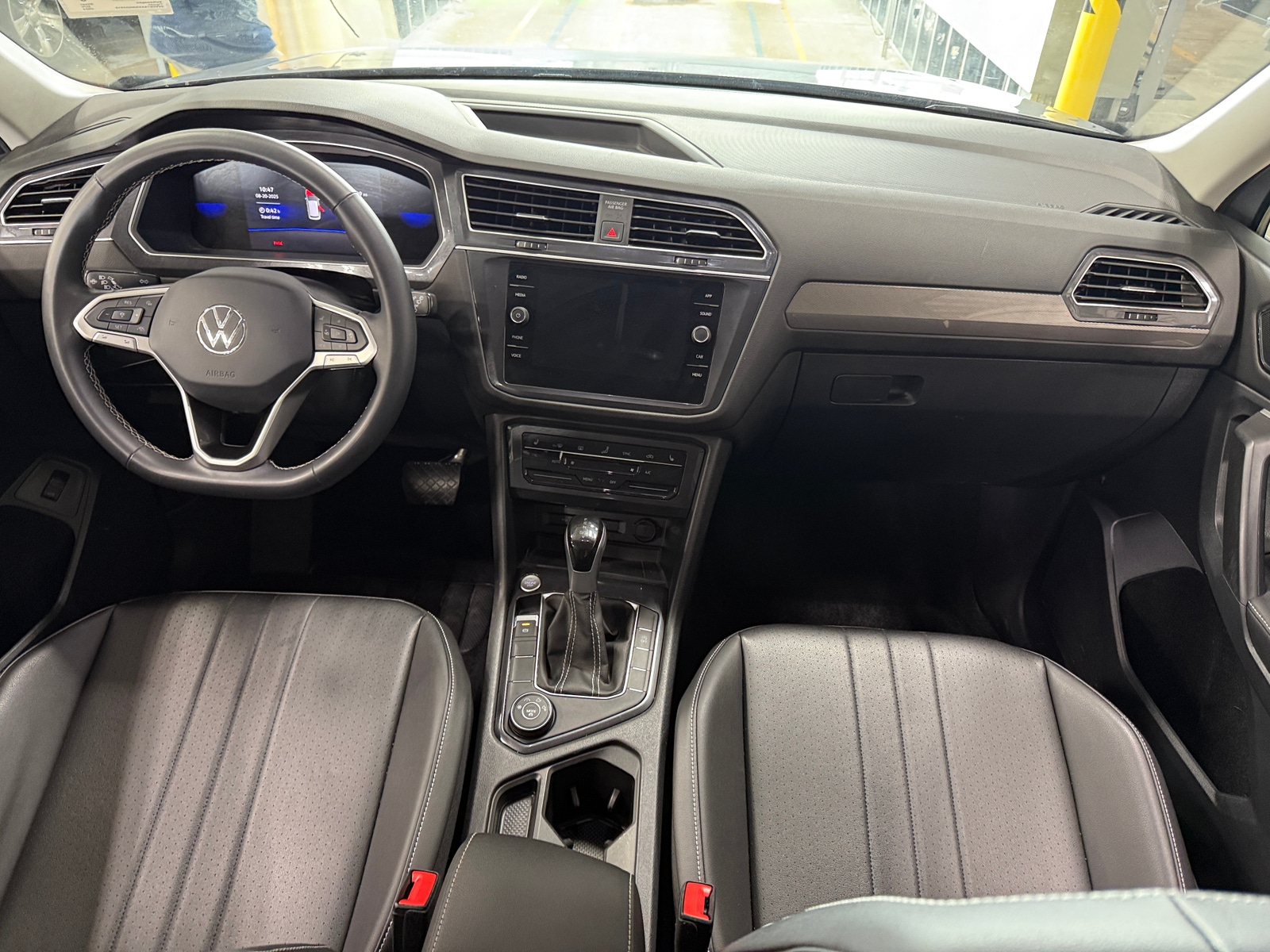 Thumbnail: 2024 Volkswagen Tiguan - 2