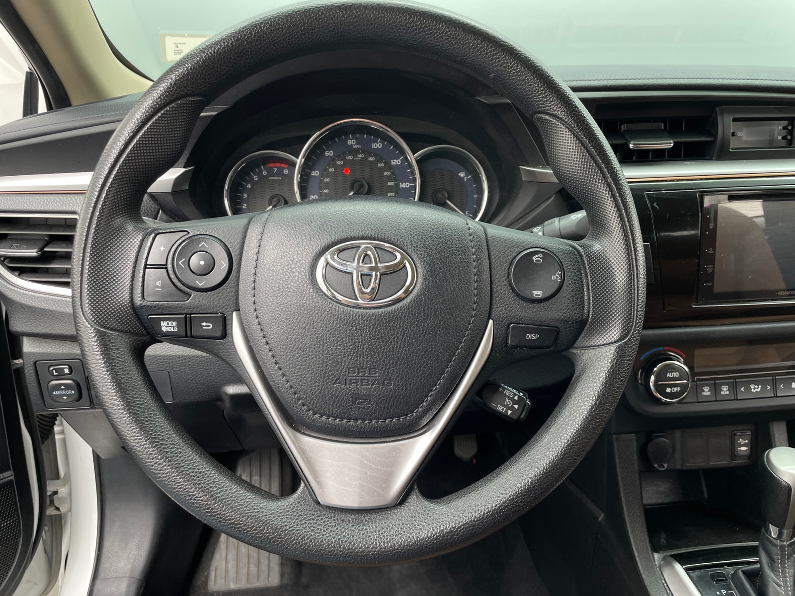 Thumbnail: 2015 Toyota Corolla - 5