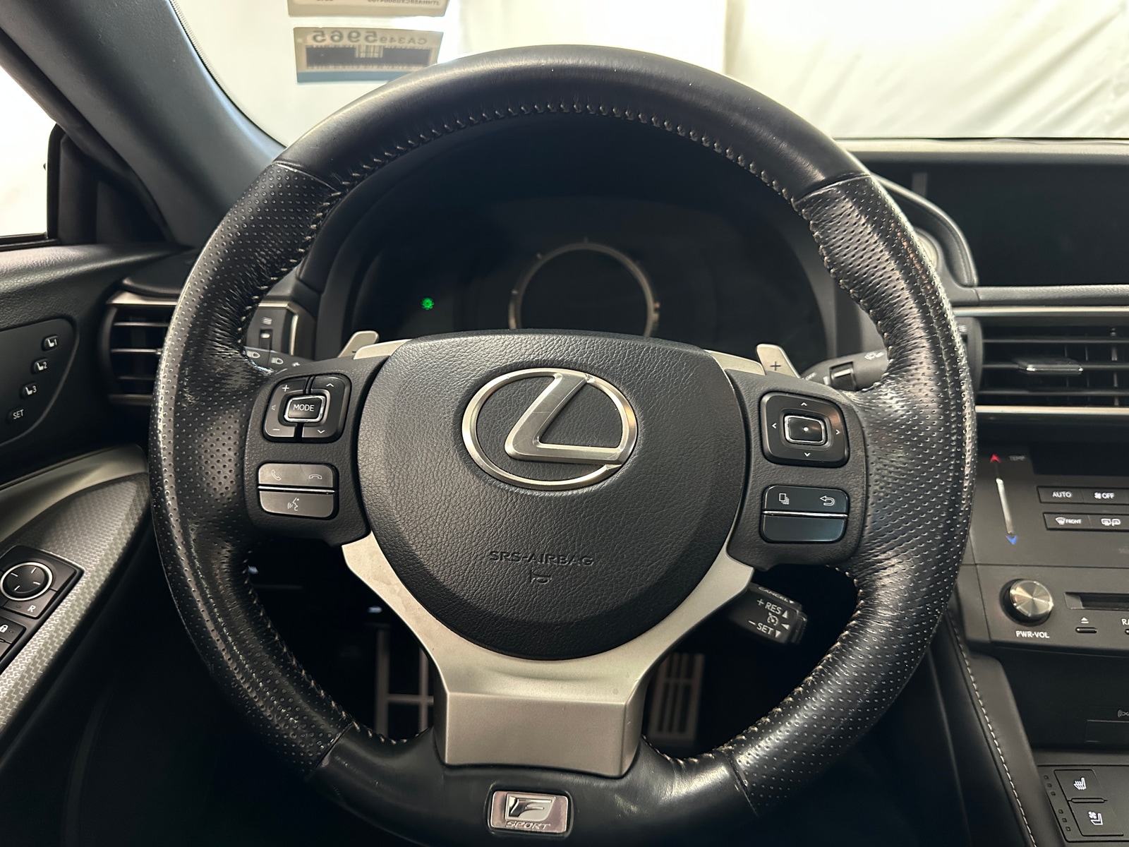 Thumbnail: 2016 Lexus RC - 3
