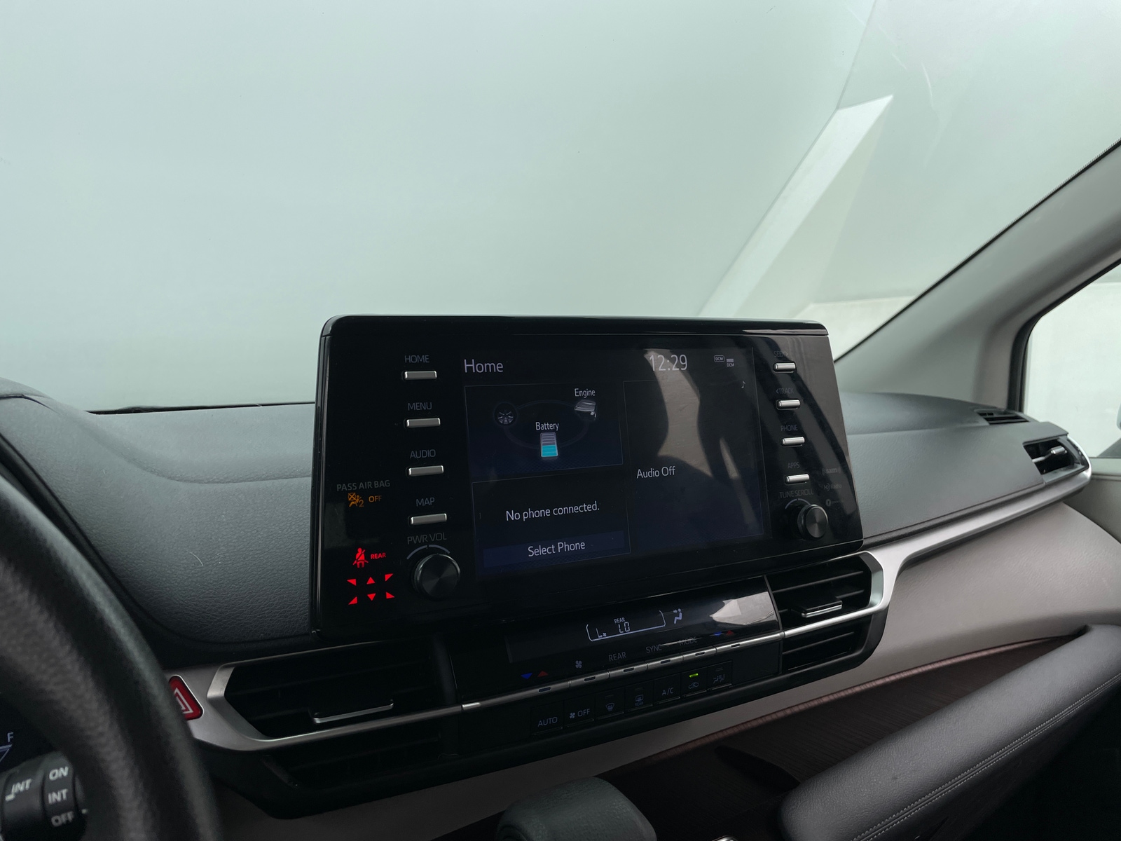 Thumbnail: 2021 Toyota Sienna - 4