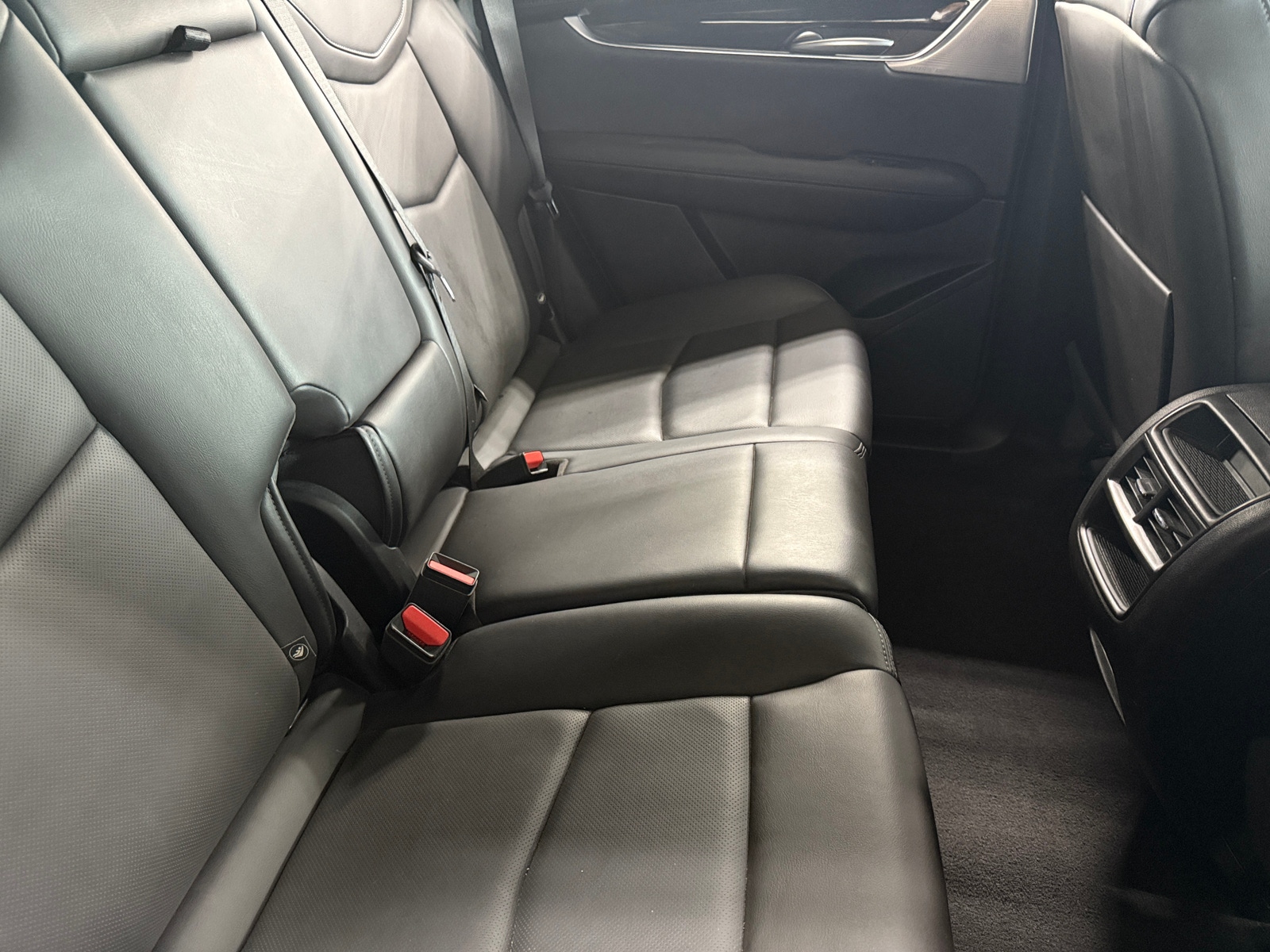 Thumbnail: 2023 Cadillac XT5 - 5