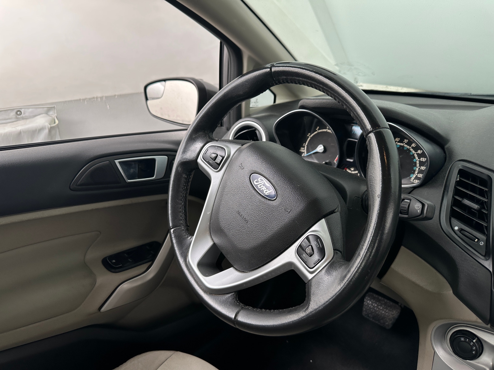 Thumbnail: 2014 Ford Fiesta - 5