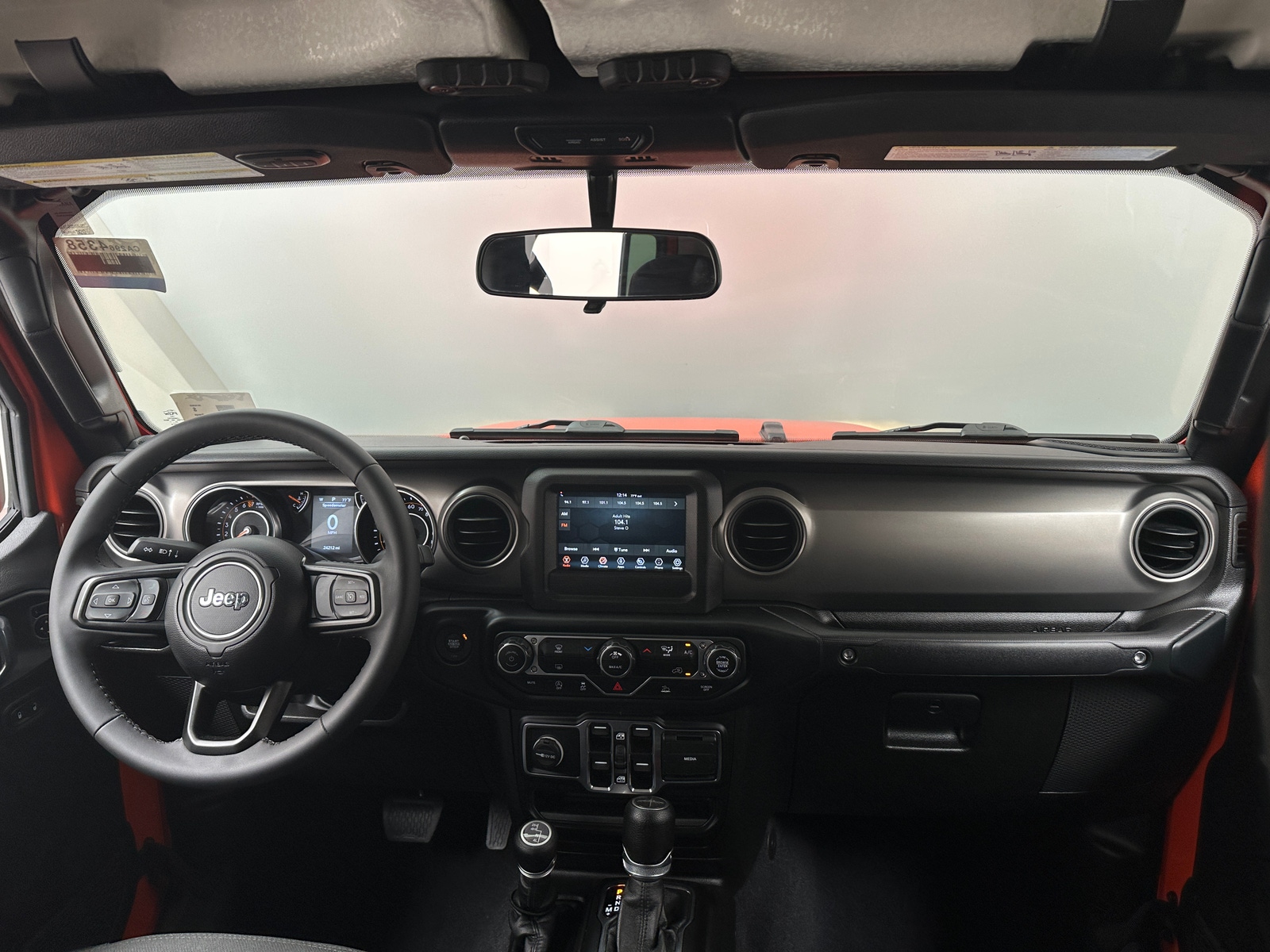Thumbnail: 2023 Jeep Gladiator - 3