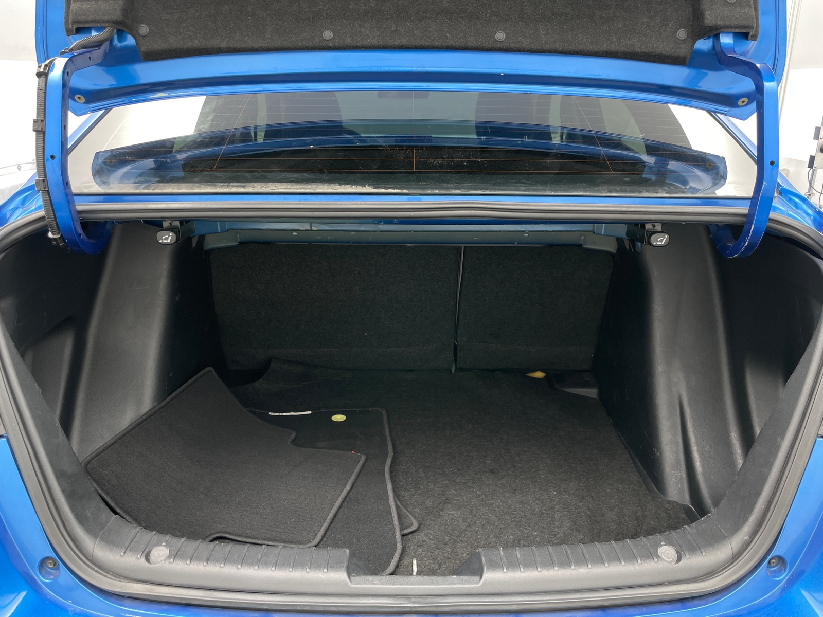 Thumbnail: 2019 Toyota Yaris - 7