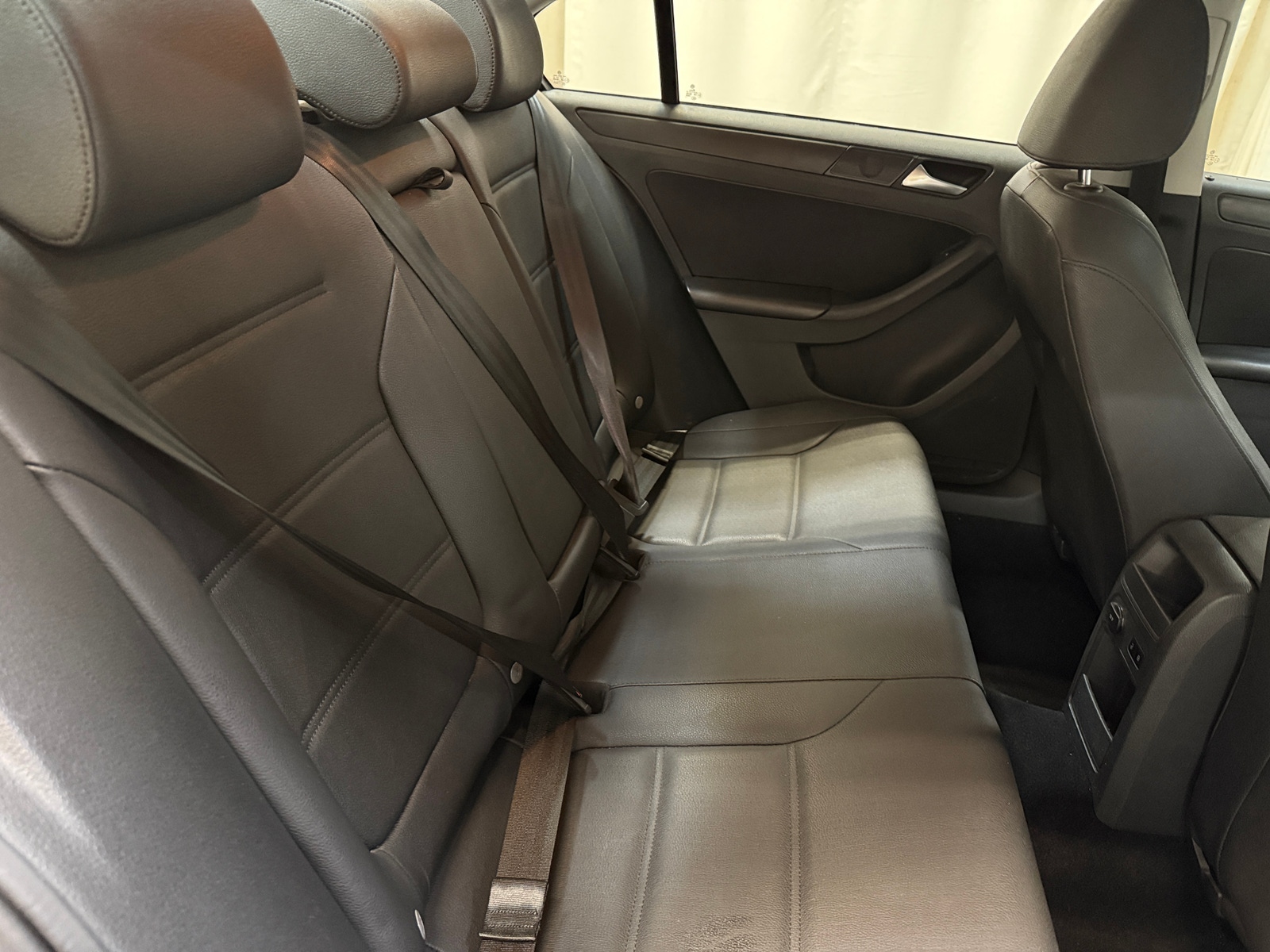 Thumbnail: 2012 Volkswagen Jetta - 5