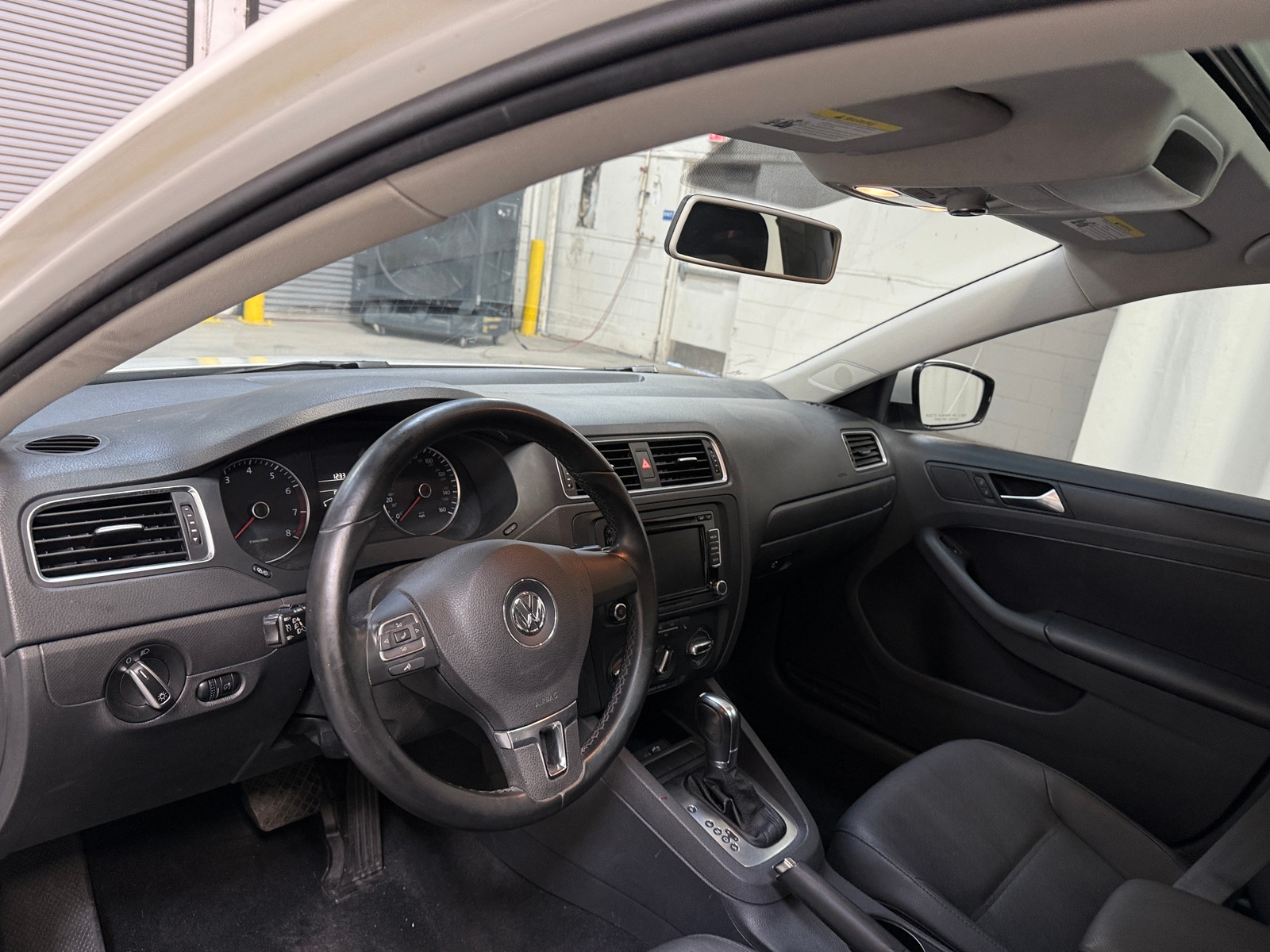 Thumbnail: 2012 Volkswagen Jetta - 2
