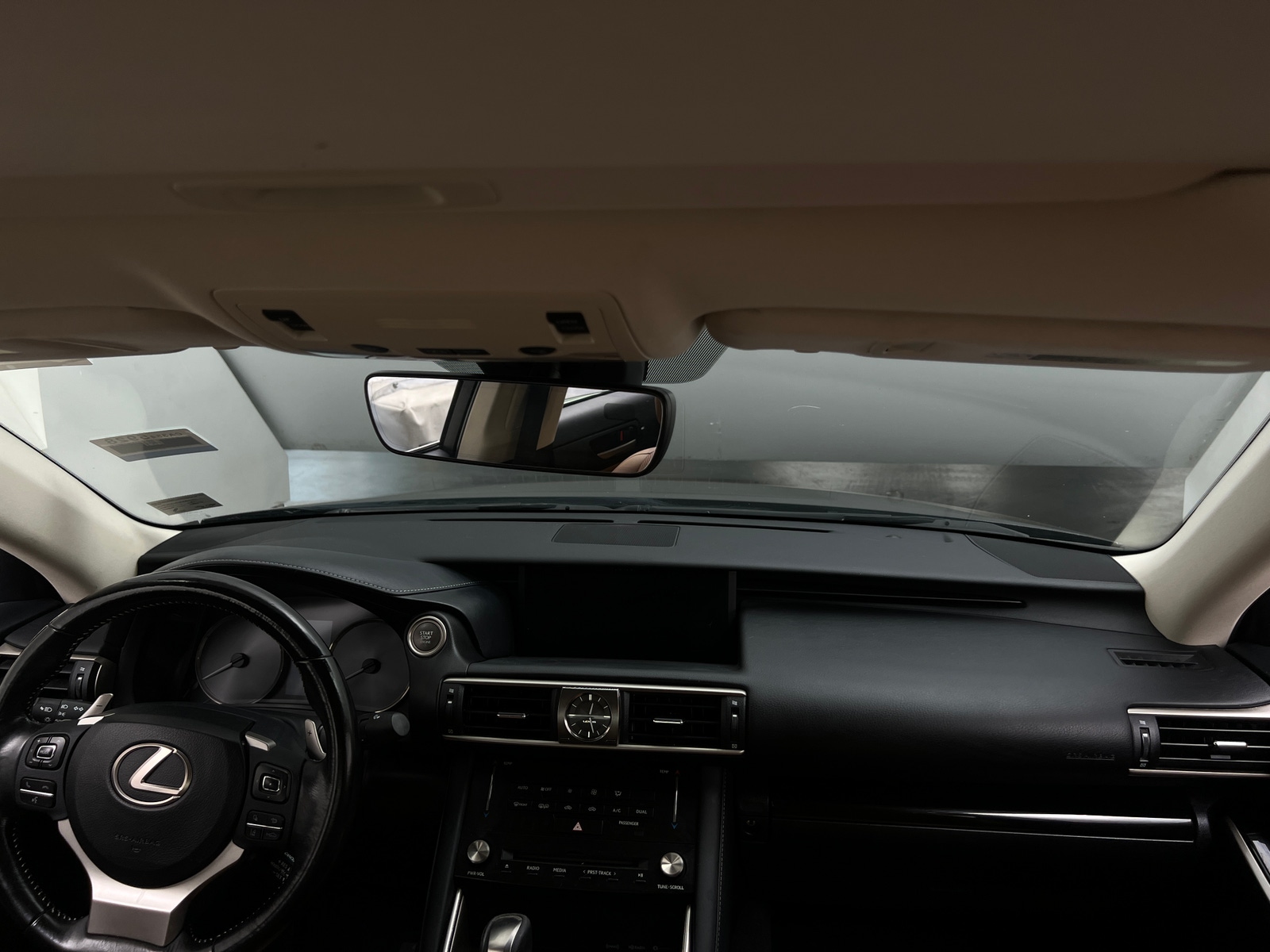 Thumbnail: 2017 Lexus IS - 2