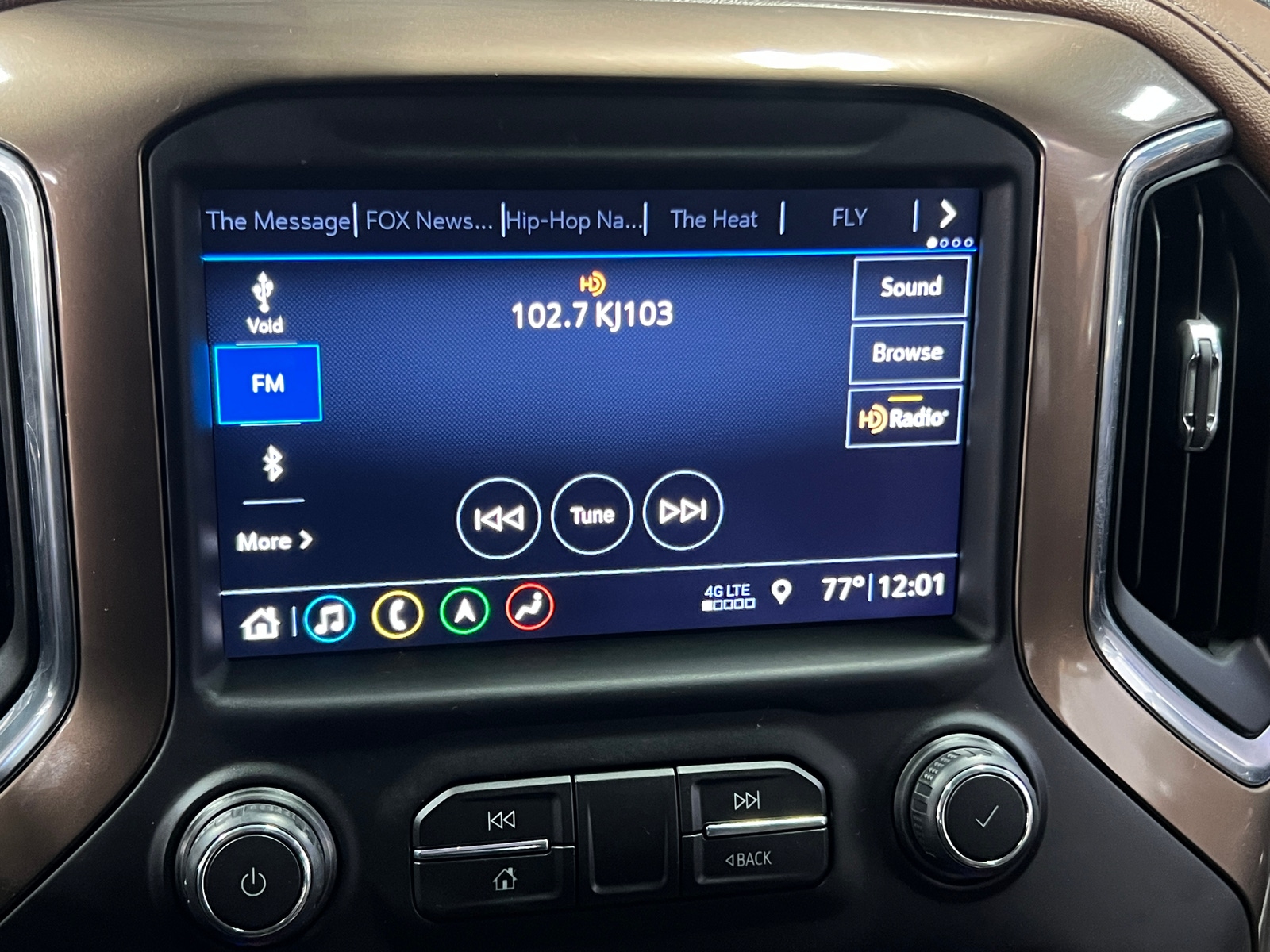 Thumbnail: 2019 Chevrolet Silverado 1500 - 3