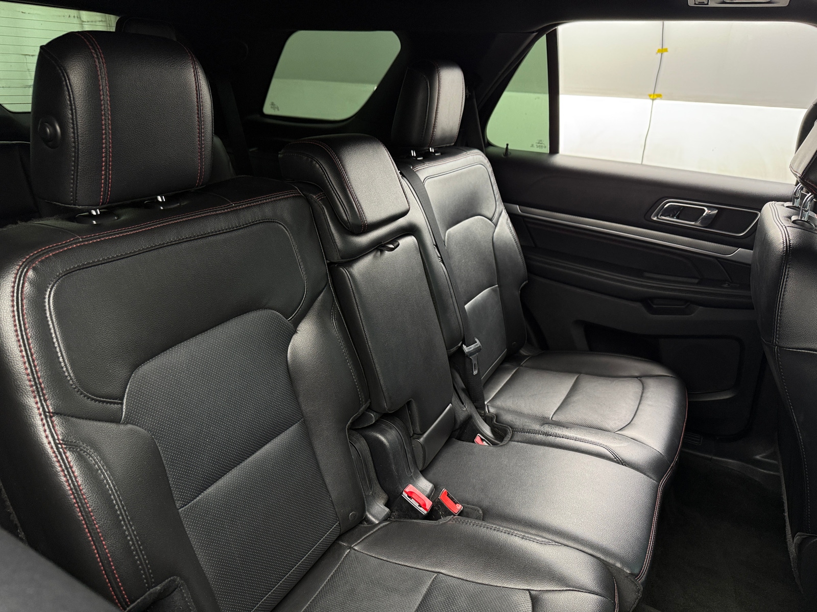 Thumbnail: 2016 Ford Explorer - 5