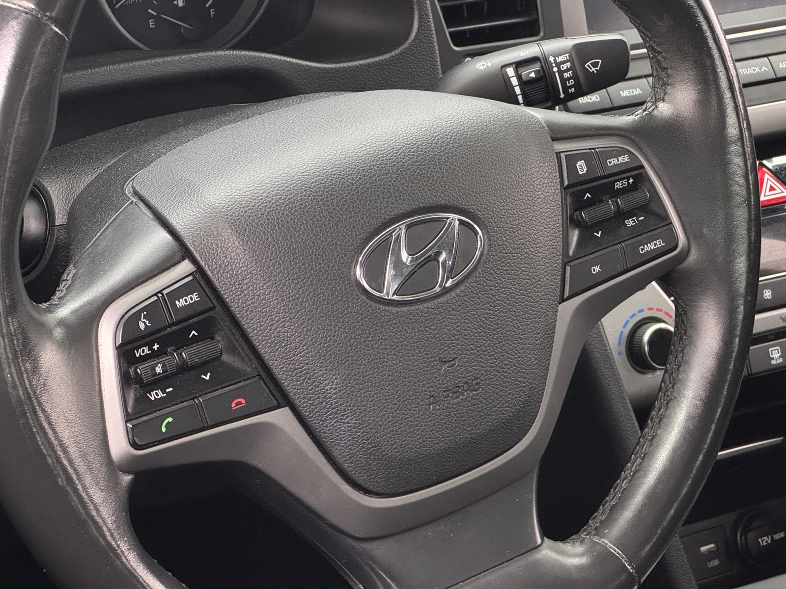 Thumbnail: 2018 Hyundai Elantra - 5