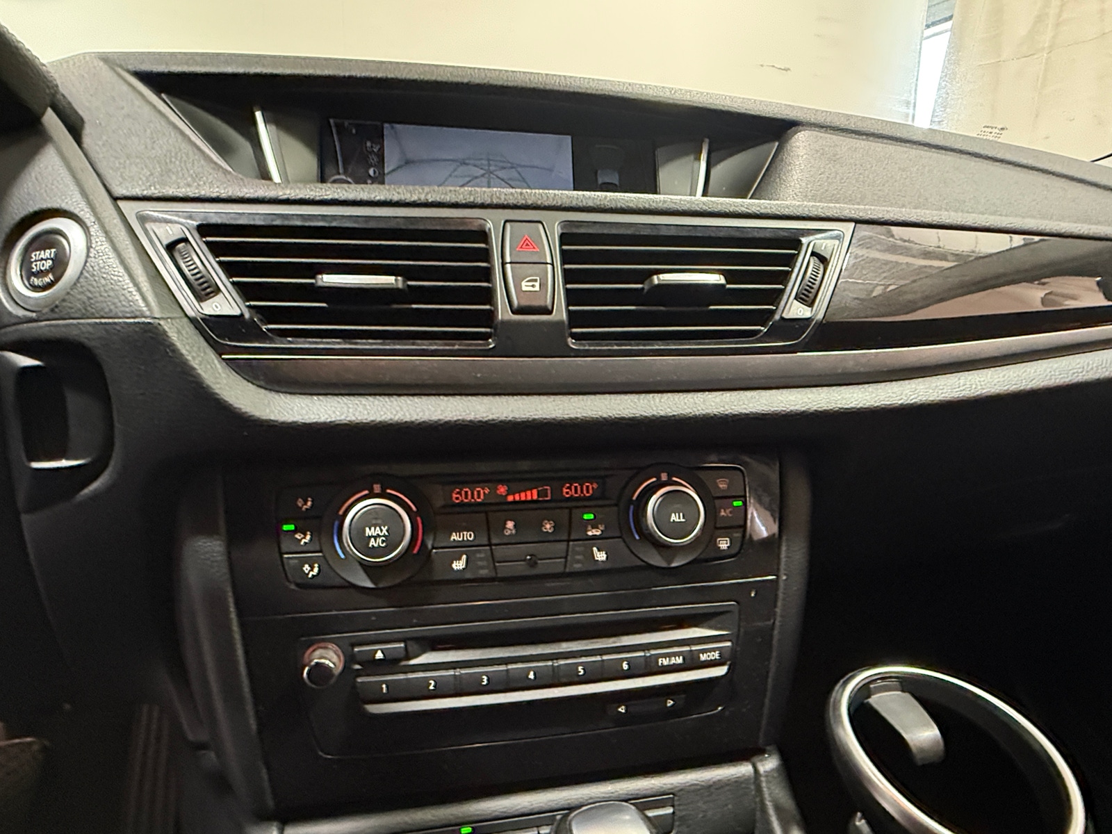 Thumbnail: 2015 BMW X1 - 3