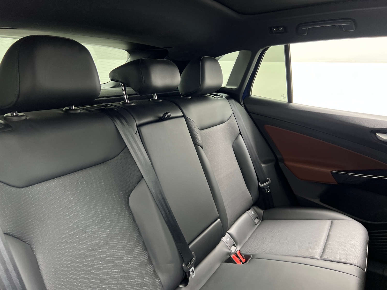 Thumbnail: 2021 Volkswagen ID.4 - 5