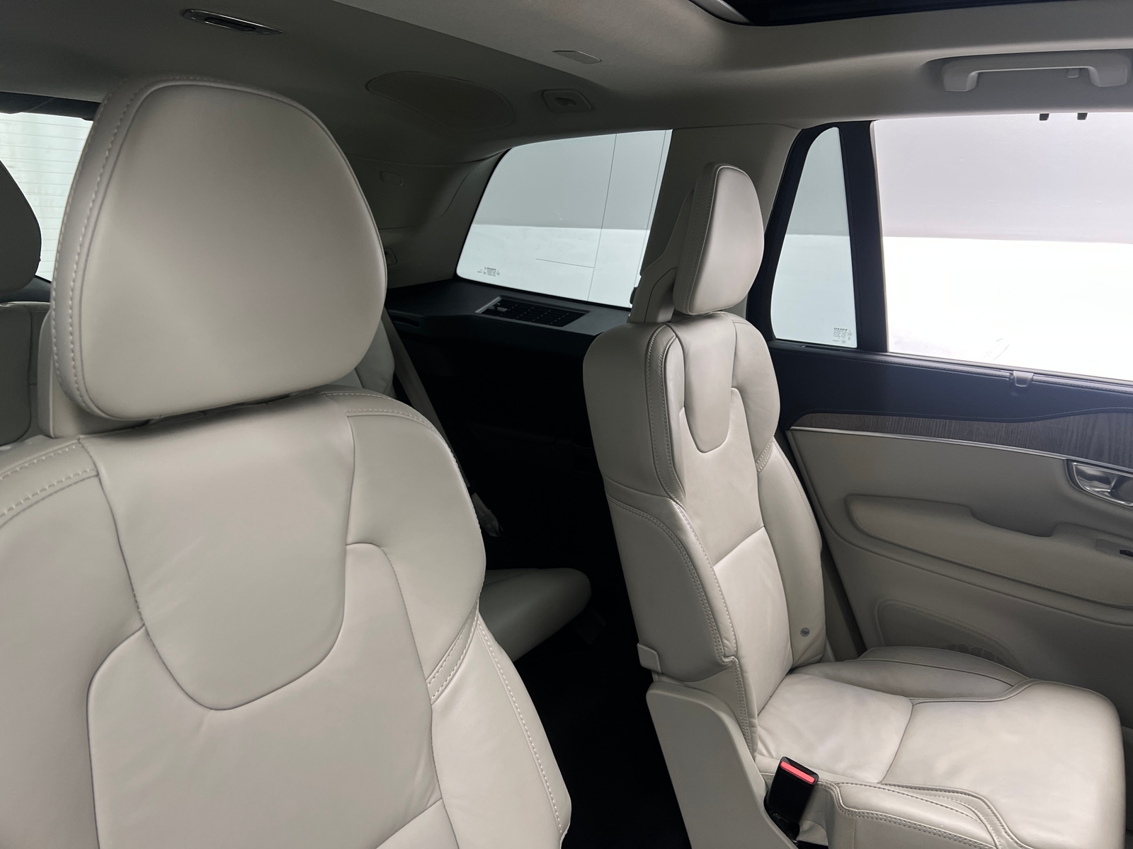 Thumbnail: 2022 Volvo XC90 - 5