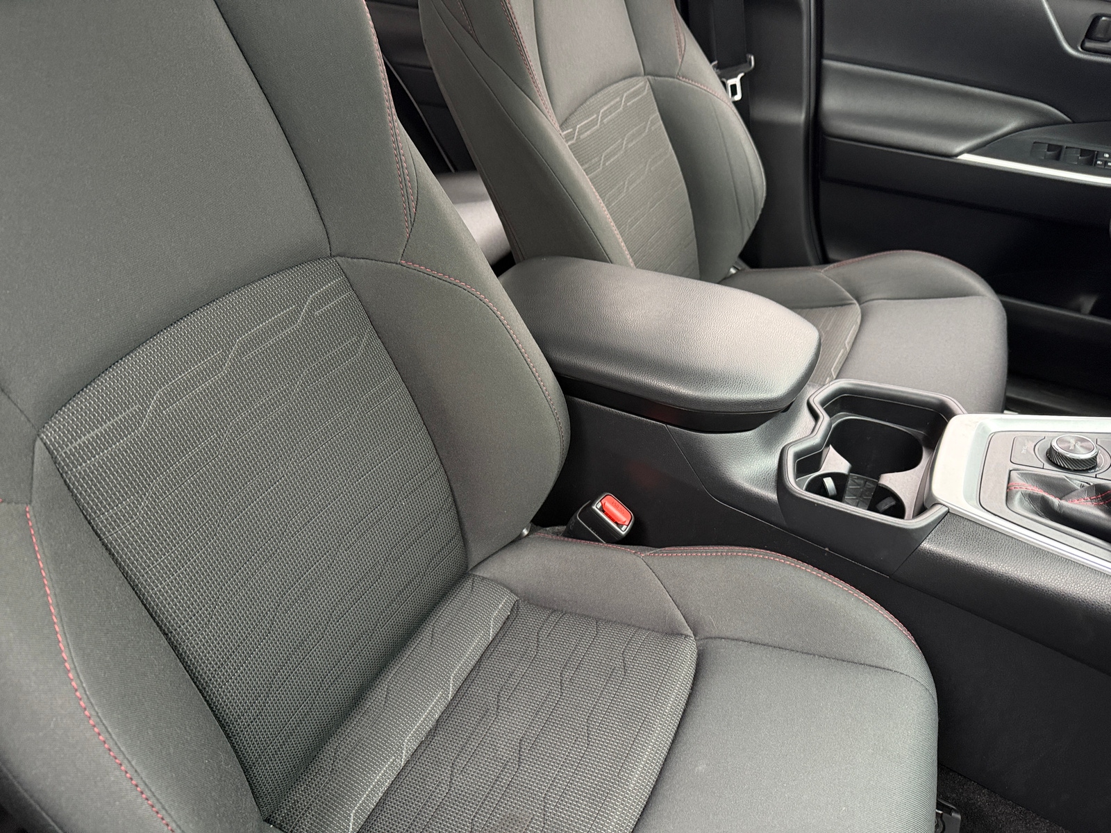 Thumbnail: 2021 Toyota RAV4 - 2