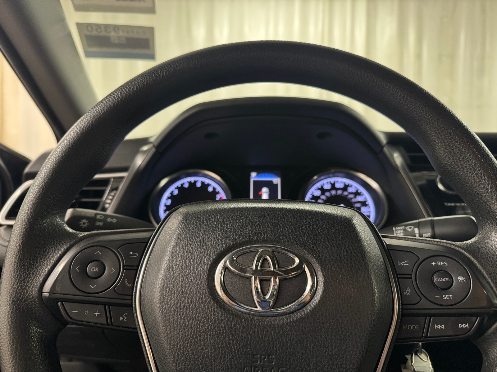 Thumbnail: 2018 Toyota Camry - 5