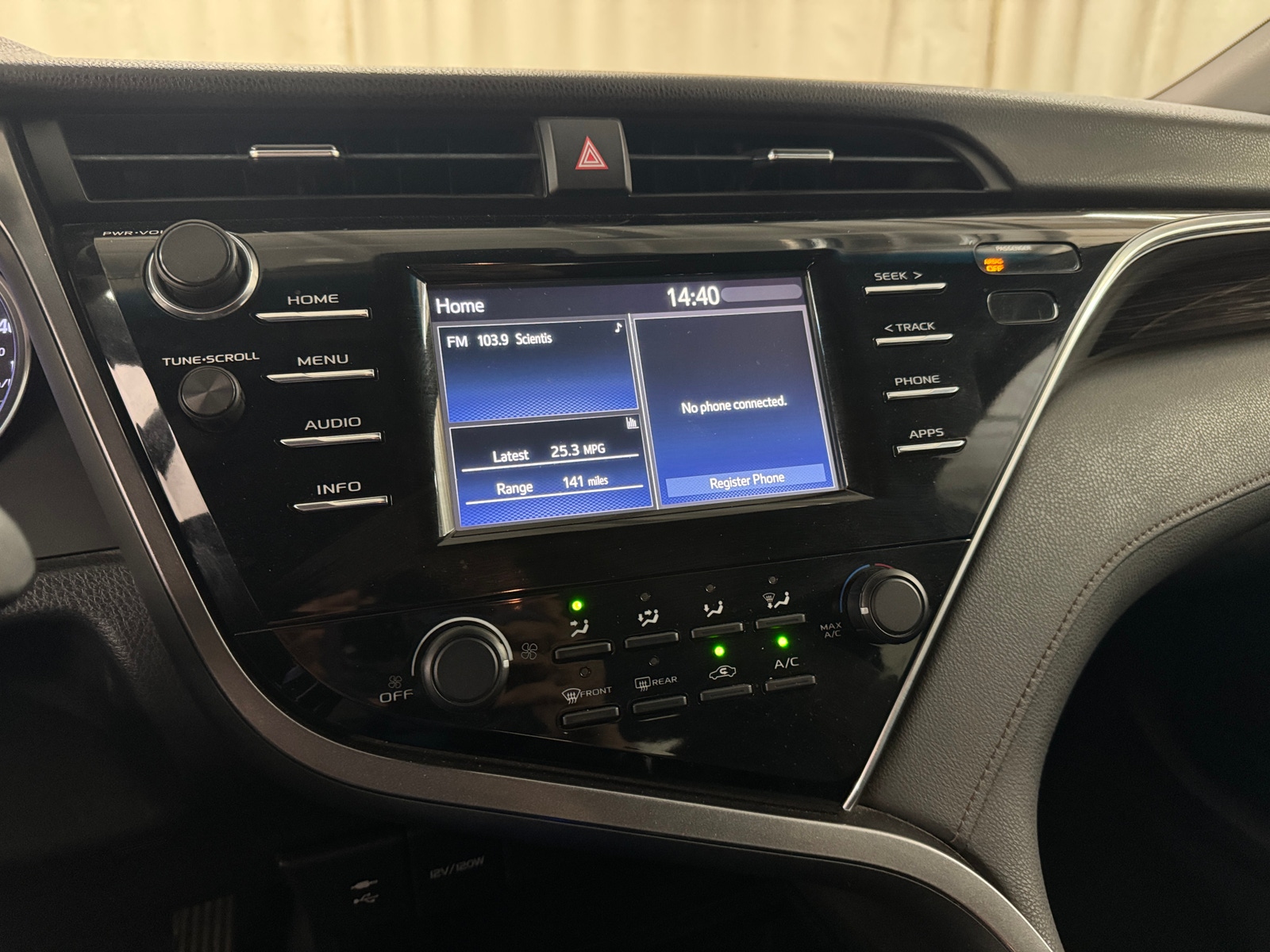 Thumbnail: 2018 Toyota Camry - 4
