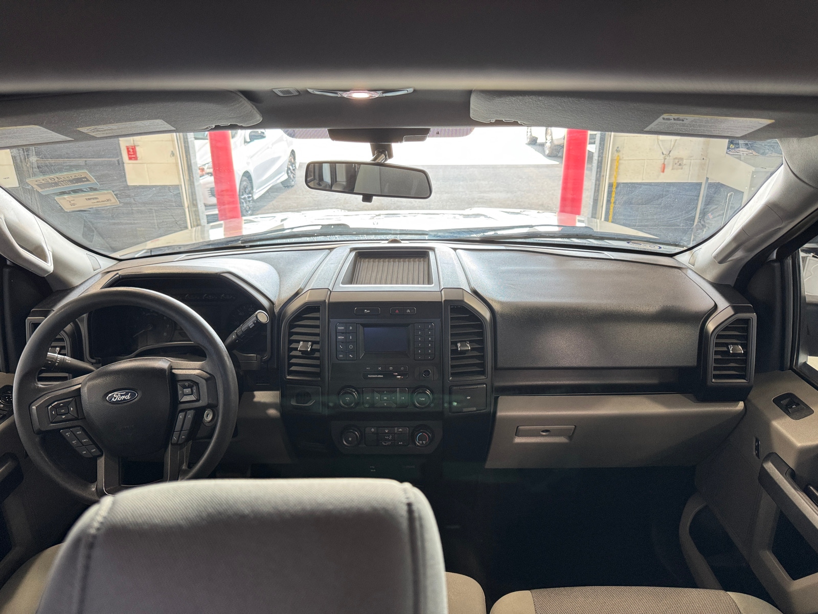 Thumbnail: 2019 Ford Econoline - 3