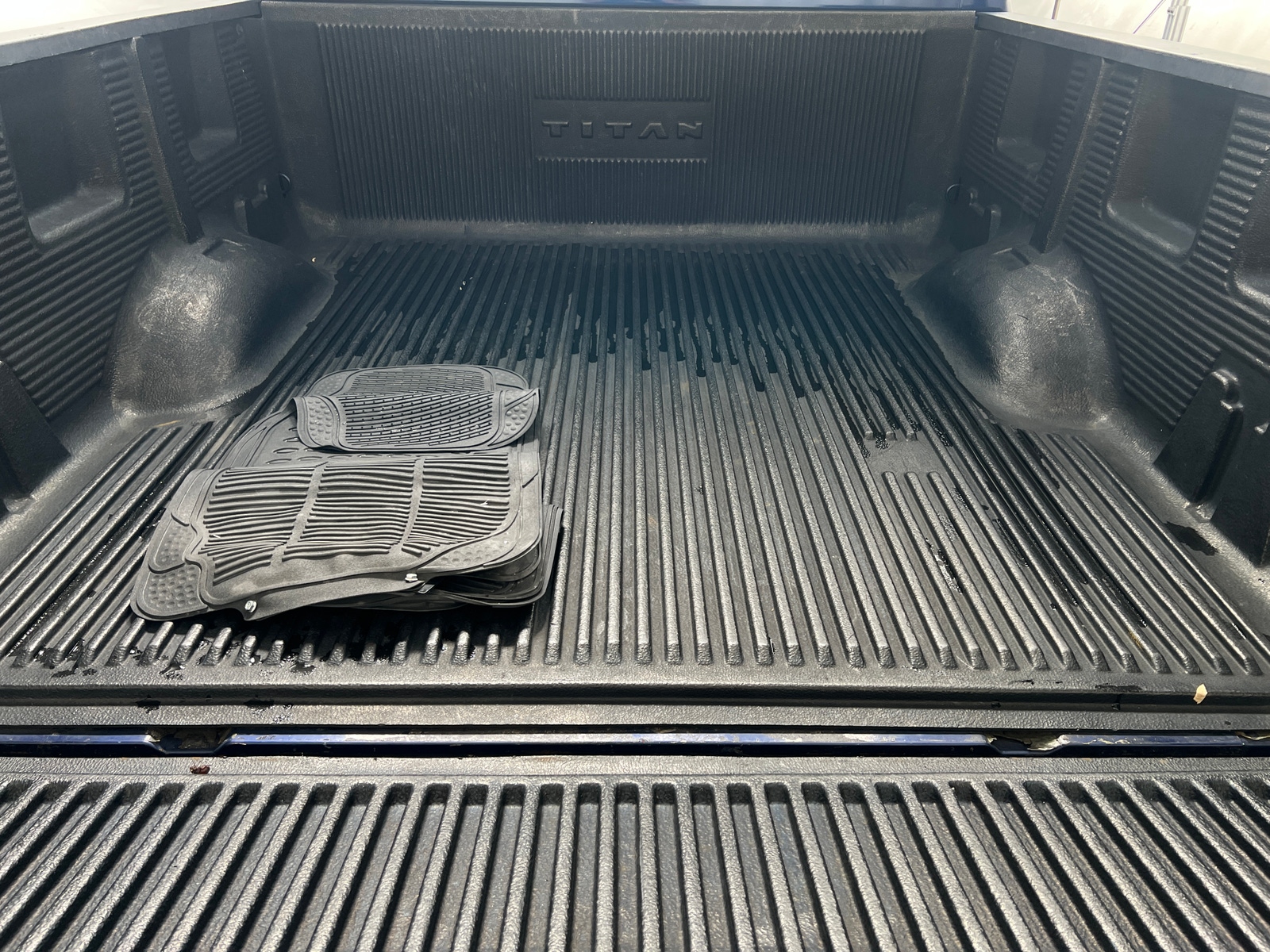 Thumbnail: 2019 Nissan Titan - 7