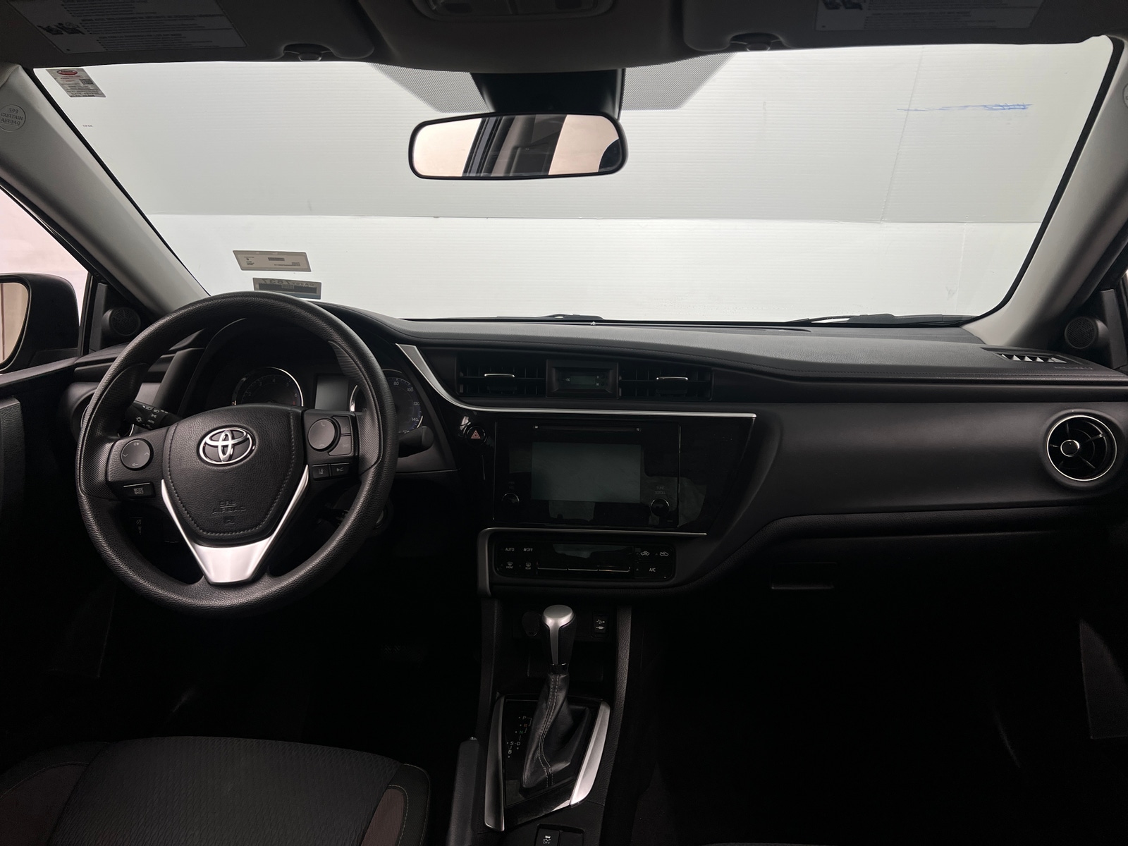 Thumbnail: 2018 Toyota Corolla - 3