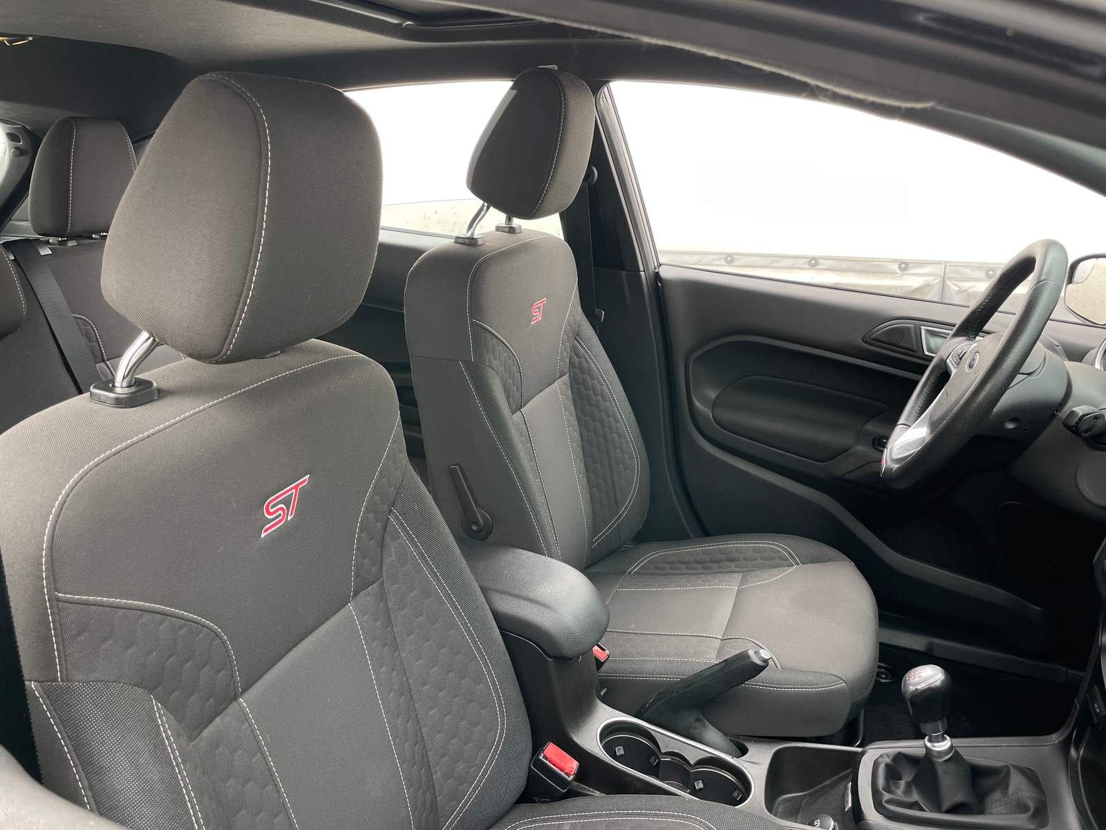 Thumbnail: 2016 Ford Fiesta - 2