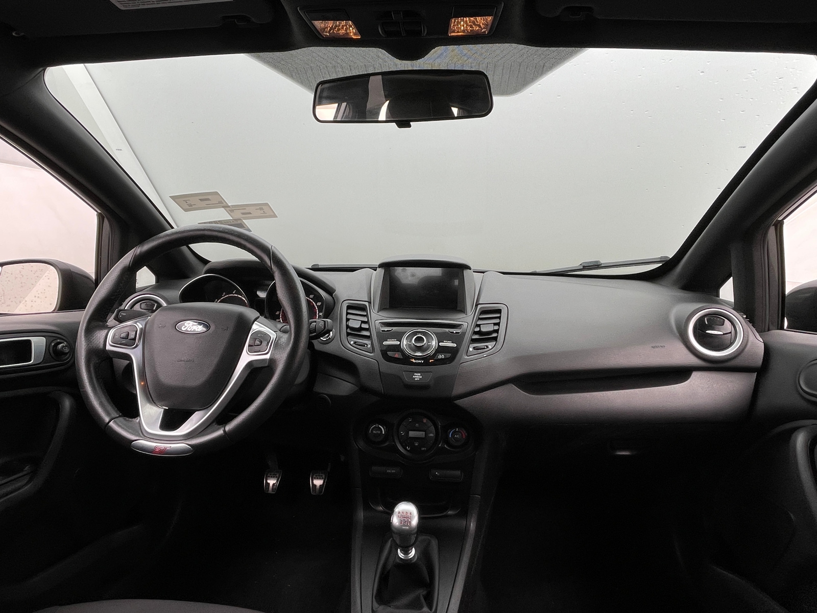 Thumbnail: 2016 Ford Fiesta - 3