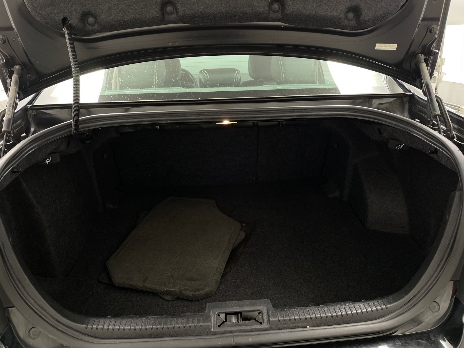Thumbnail: 2011 Ford Fusion - 6