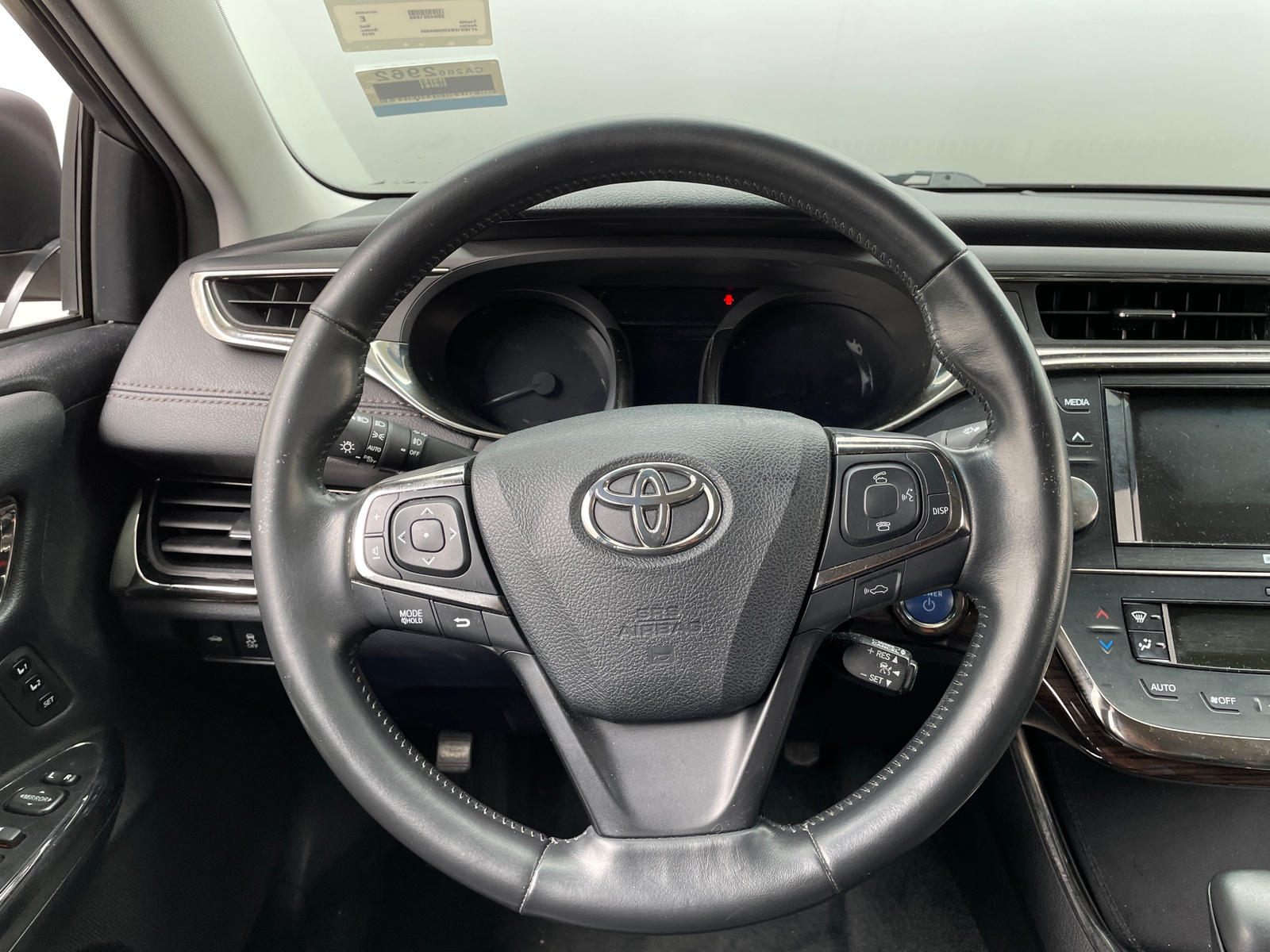 Thumbnail: 2013 Toyota Avalon - 4