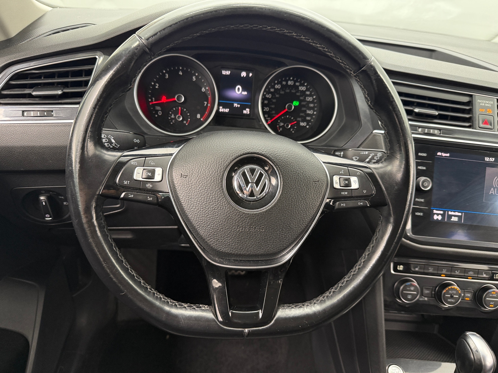 Thumbnail: 2019 Volkswagen Tiguan - 4