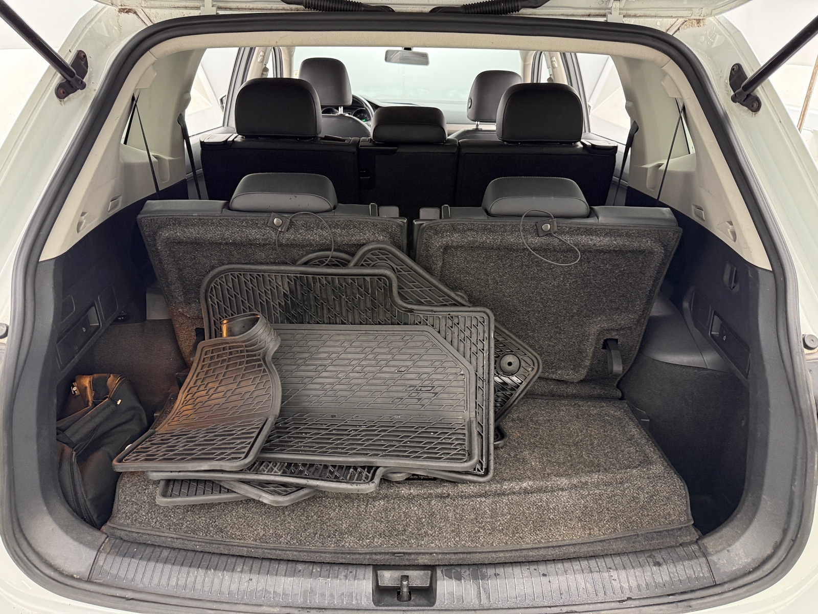 Thumbnail: 2019 Volkswagen Tiguan - 6