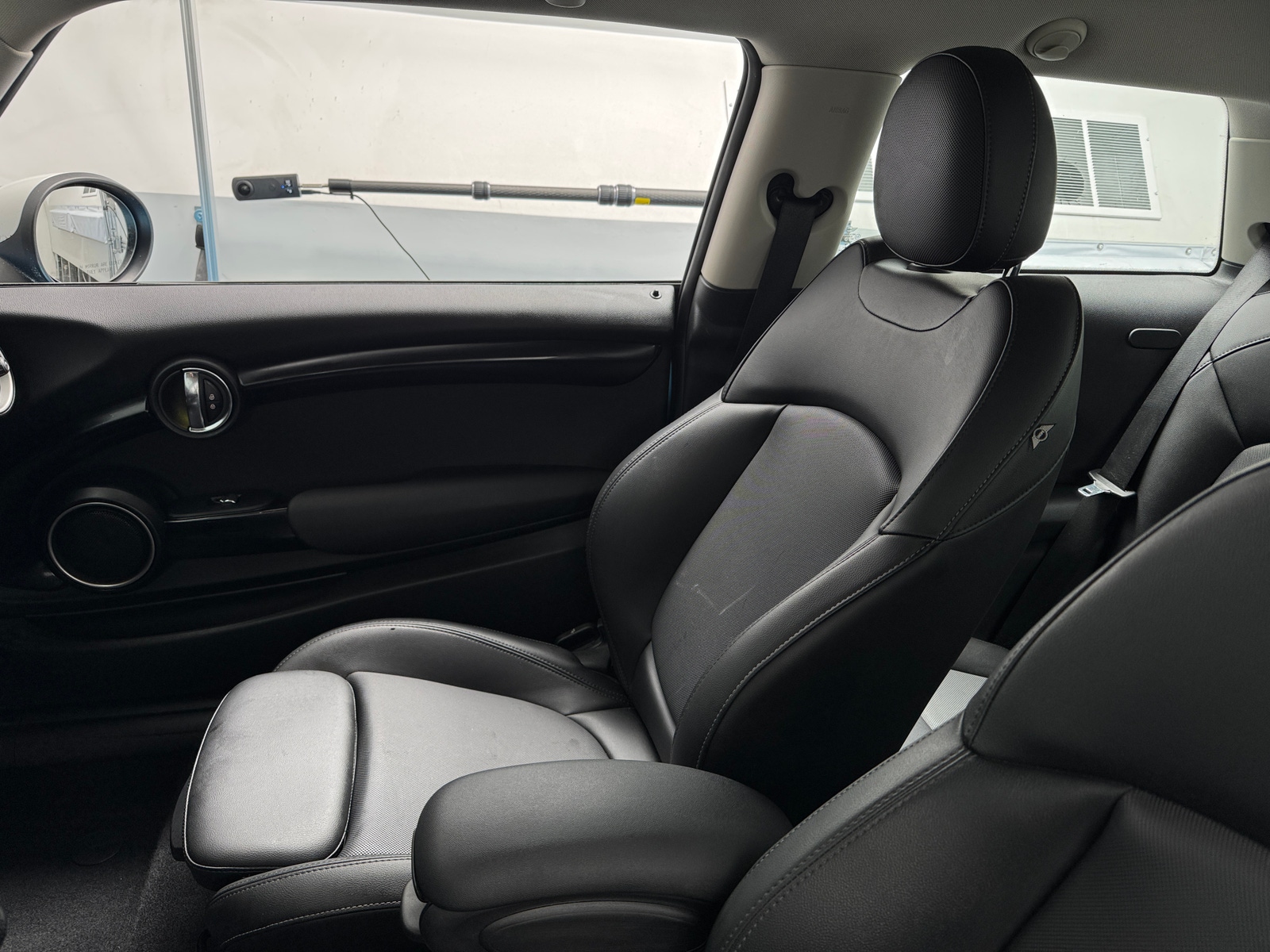 Thumbnail: 2015 MINI Cooper Hardtop - 2