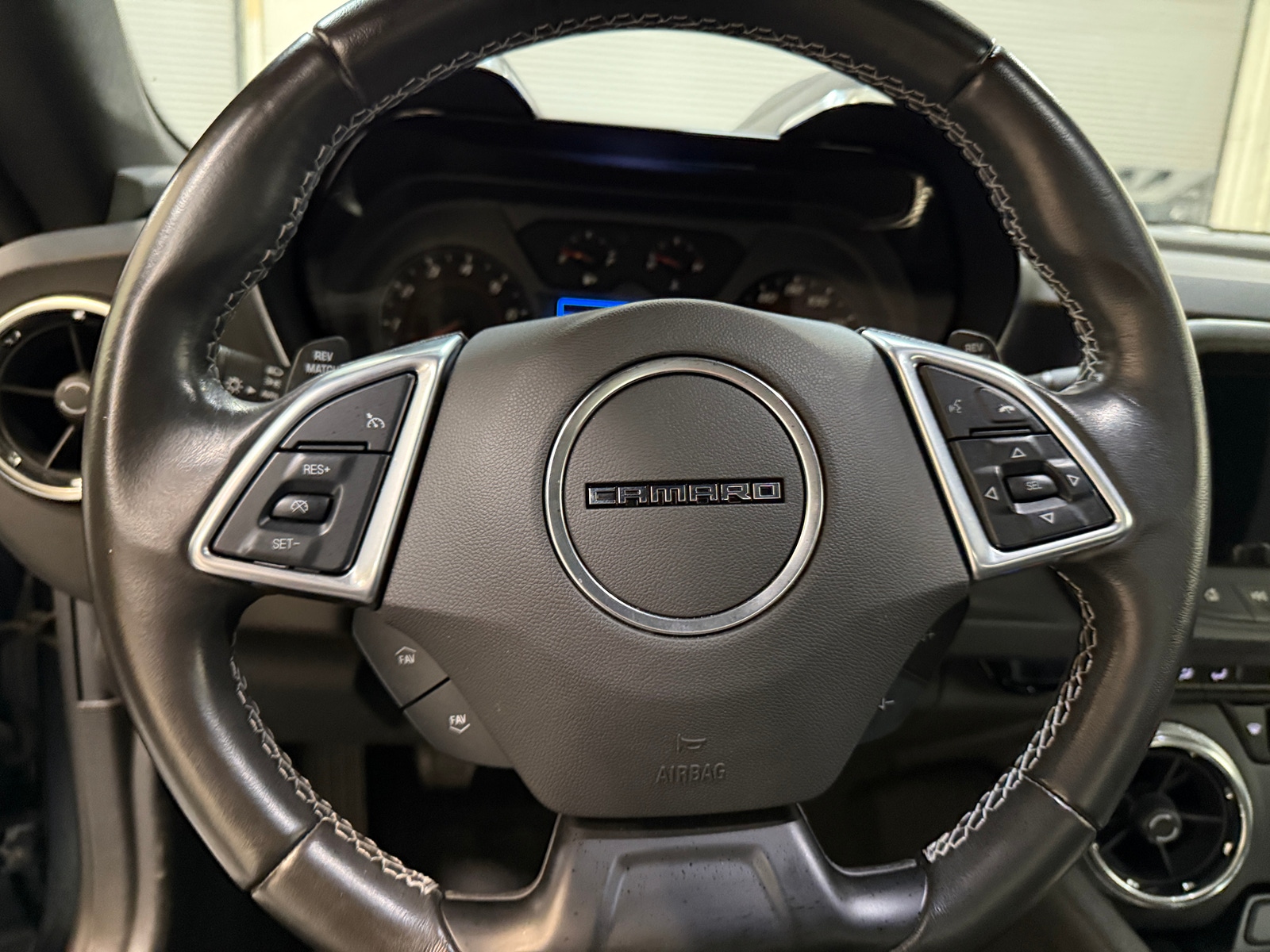 Thumbnail: 2022 Chevrolet Camaro - 4