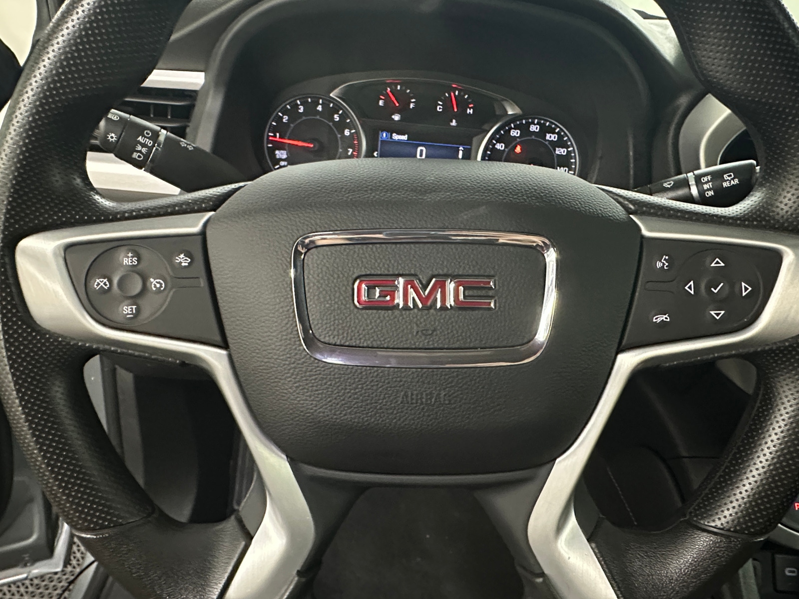 Thumbnail: 2023 GMC Acadia - 5