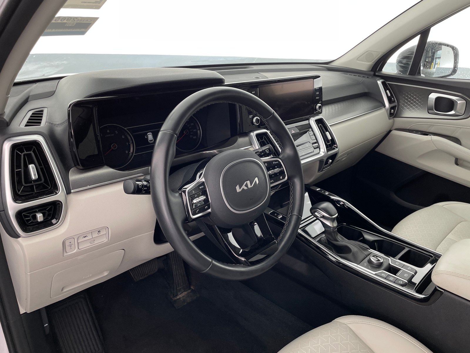 Thumbnail: 2022 Kia Sorento - 2