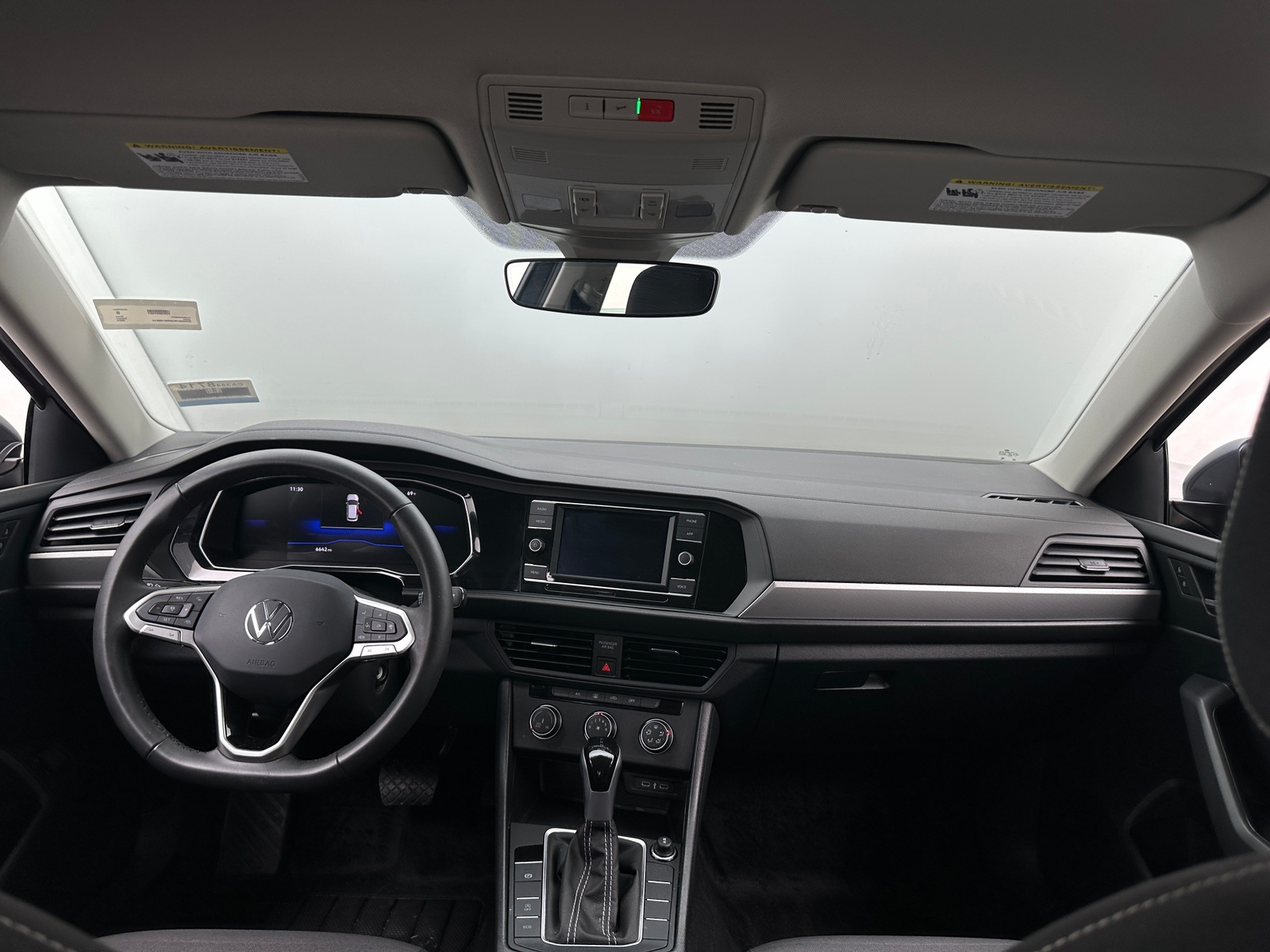 Thumbnail: 2024 Volkswagen Jetta - 3